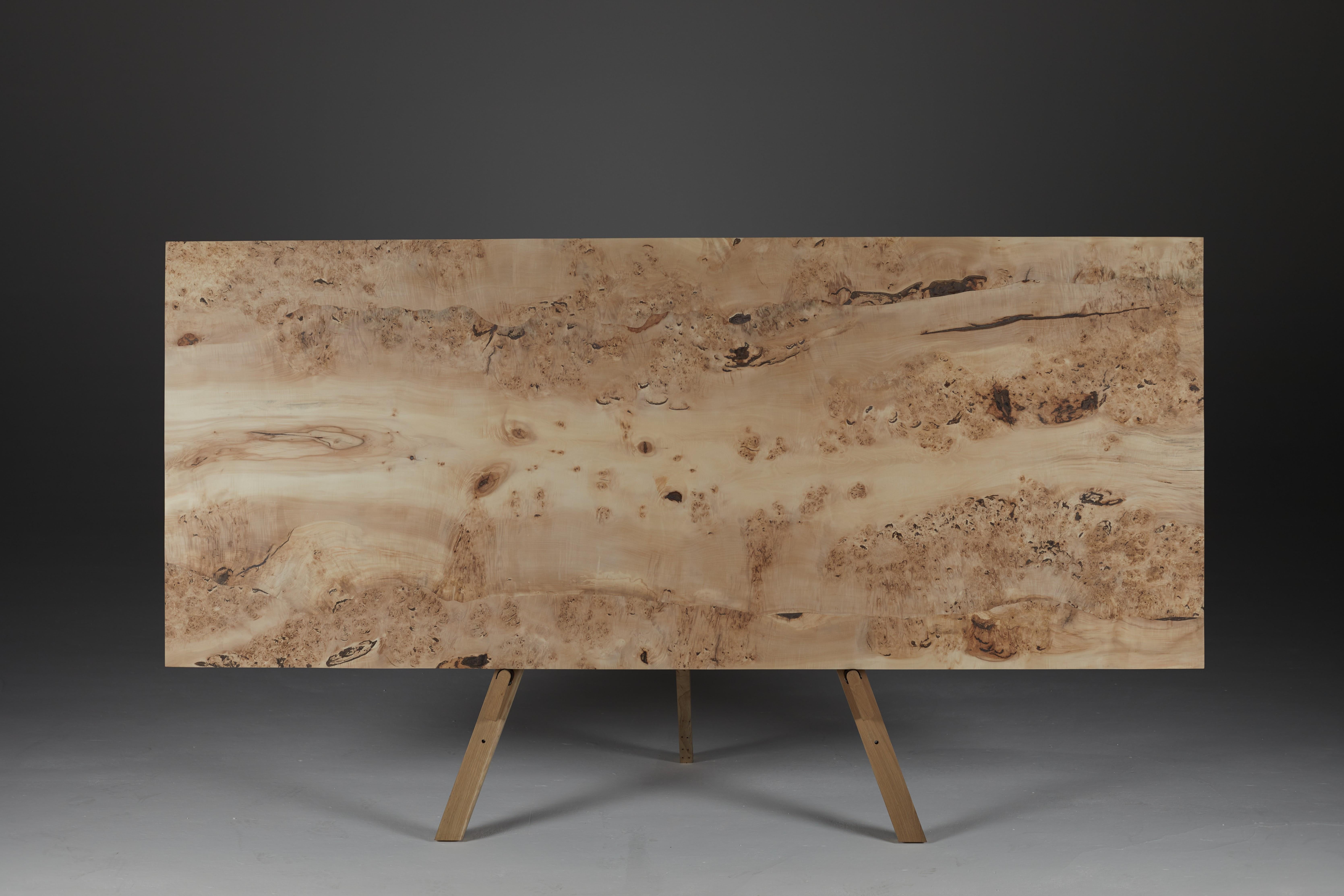English burr Horse Chestnut Dining Table by Jonathan Field. Unique For Sale 3