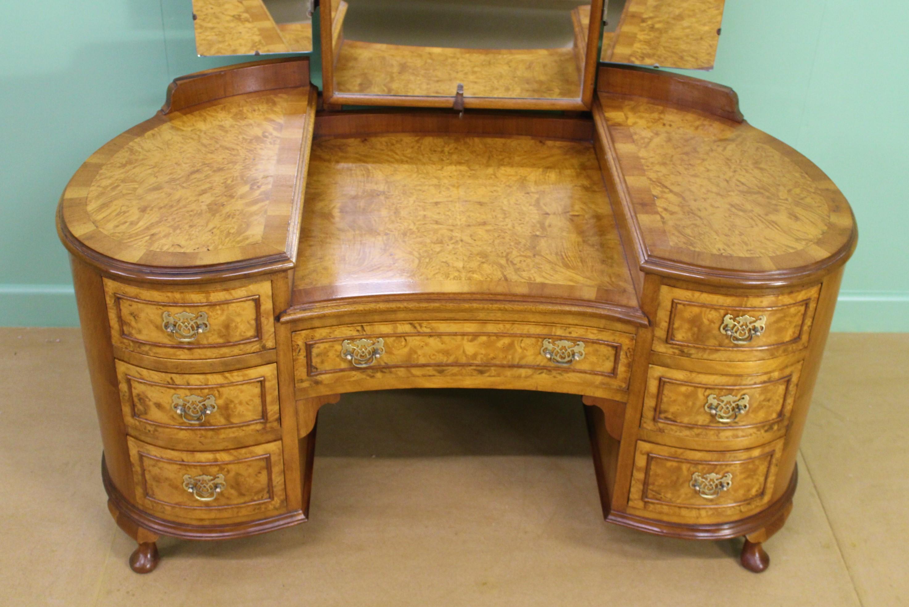 Queen Anne English Burr Walnut Kidney Shaped Dressing Table