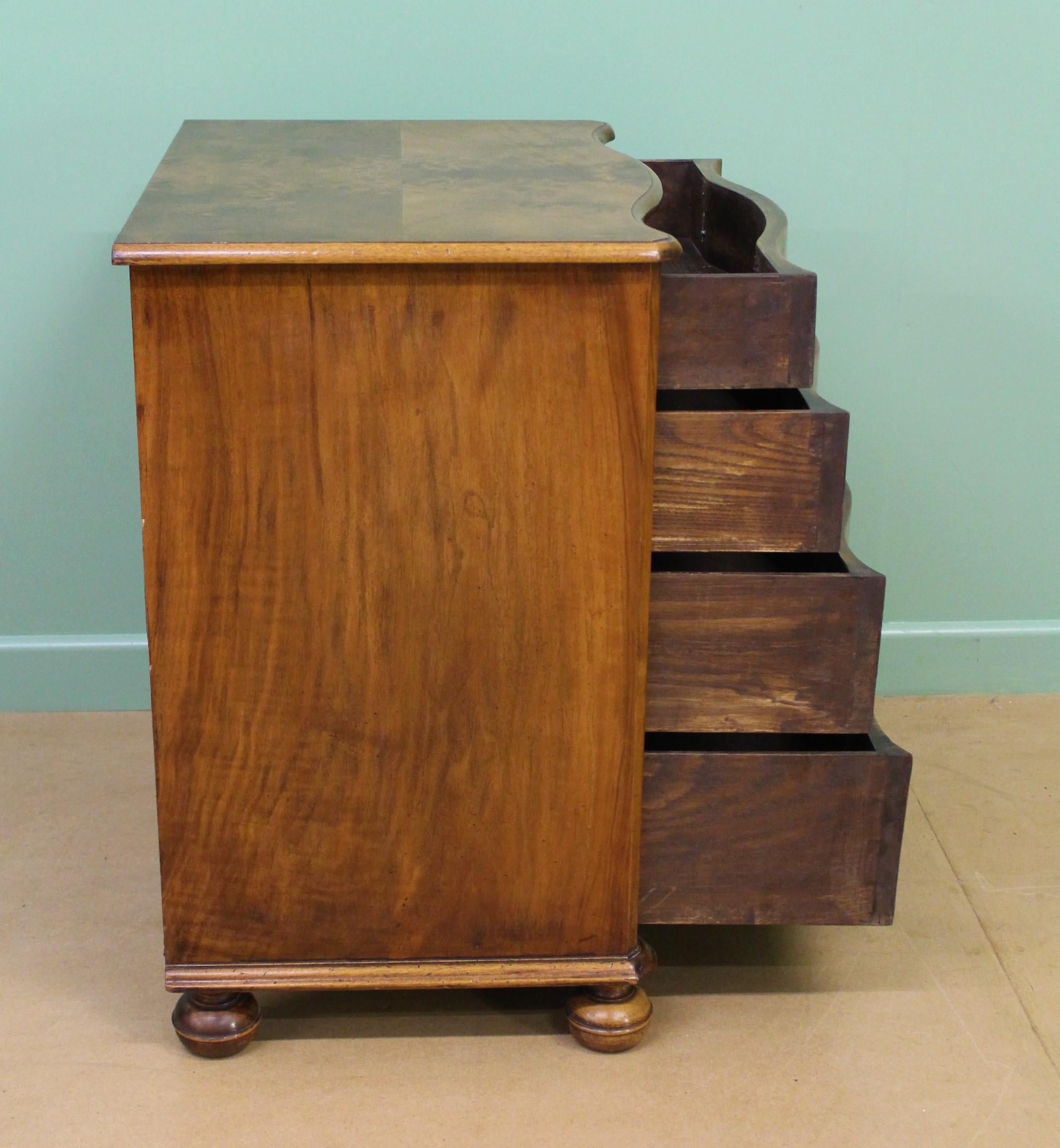 English Burr Walnut Serpentine Fronted Chest of Drawers For Sale 5