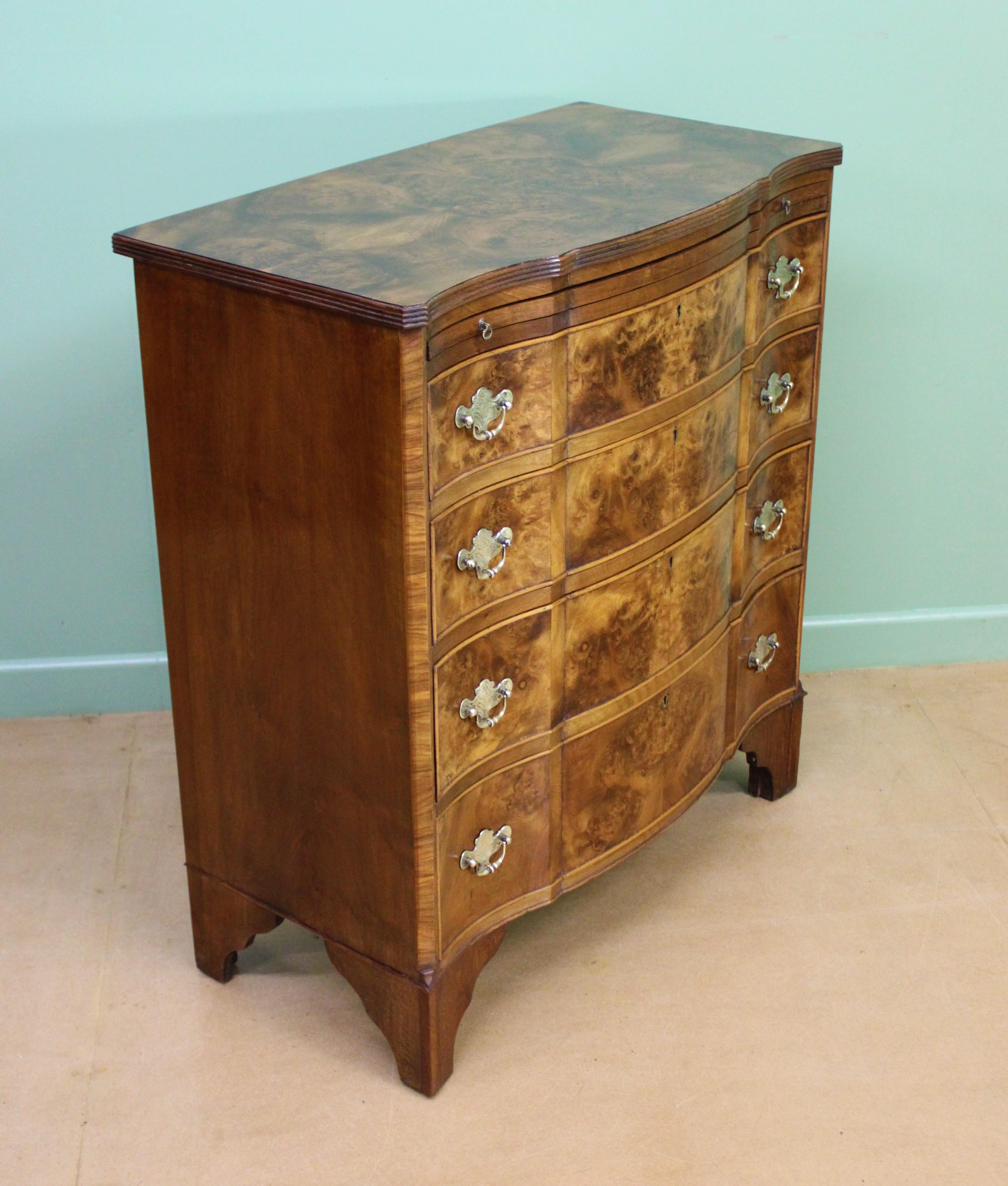 English Burr Walnut Serpentine Fronted Chest of Drawers For Sale 5
