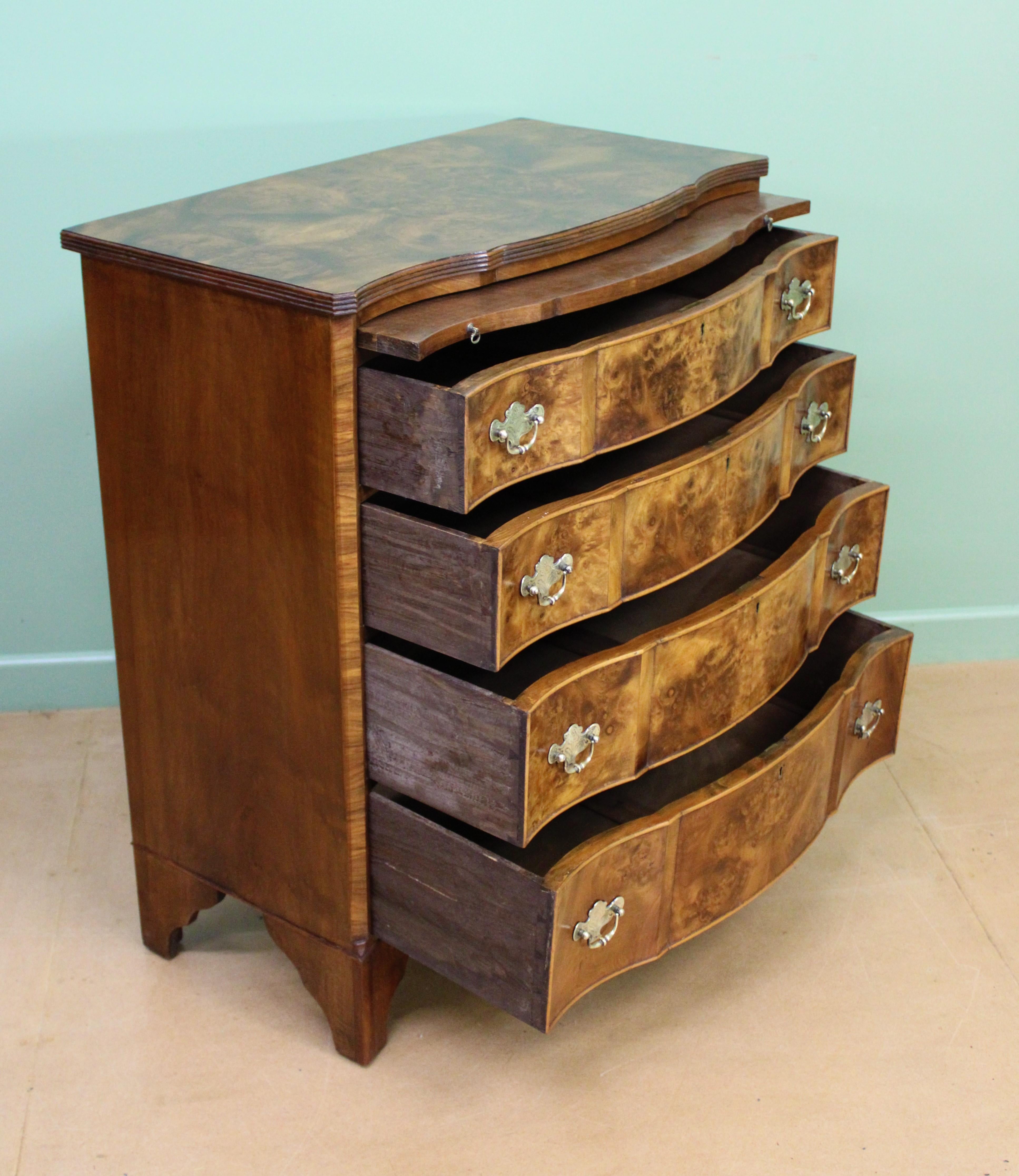 English Burr Walnut Serpentine Fronted Chest of Drawers For Sale 6
