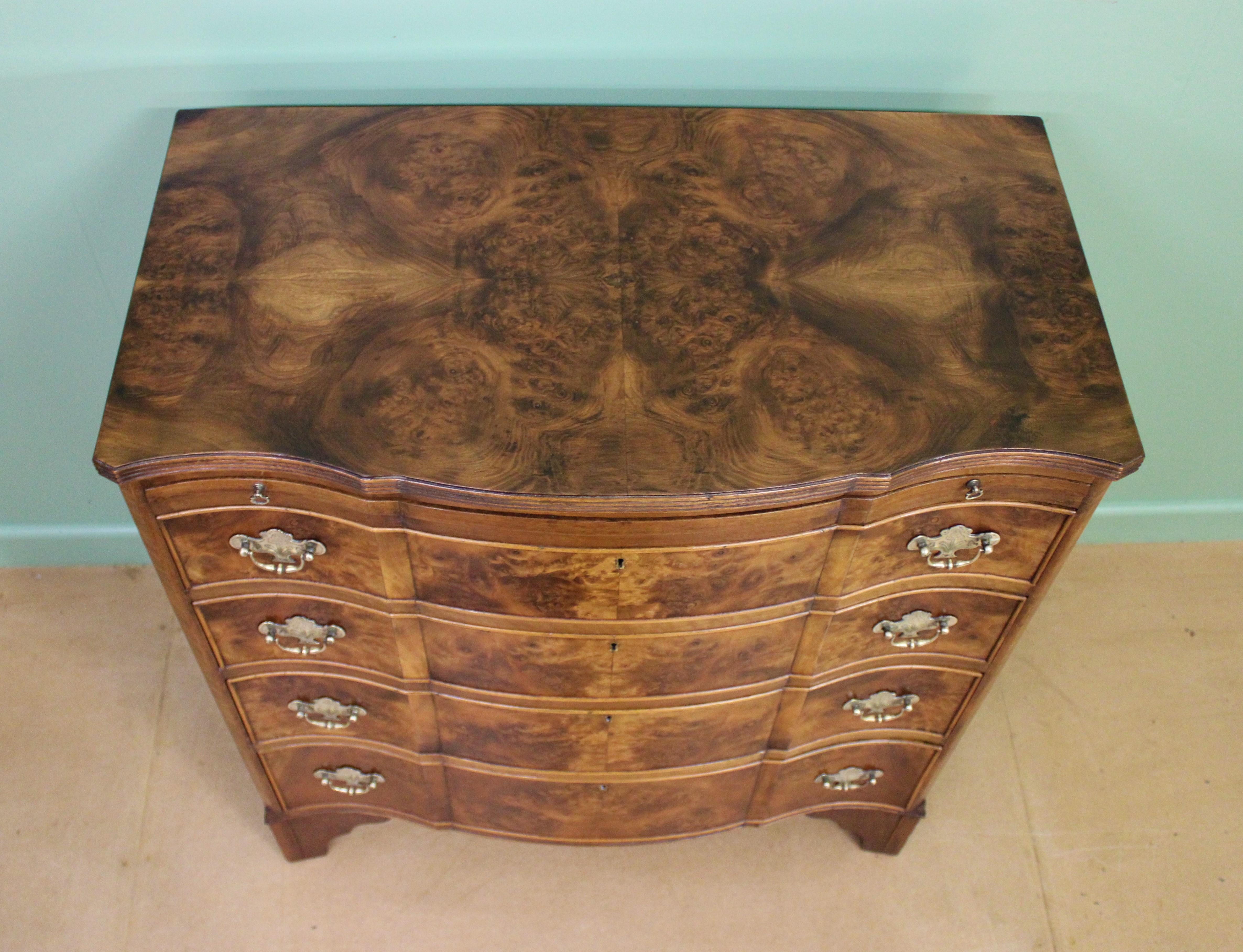 English Burr Walnut Serpentine Fronted Chest of Drawers For Sale 1