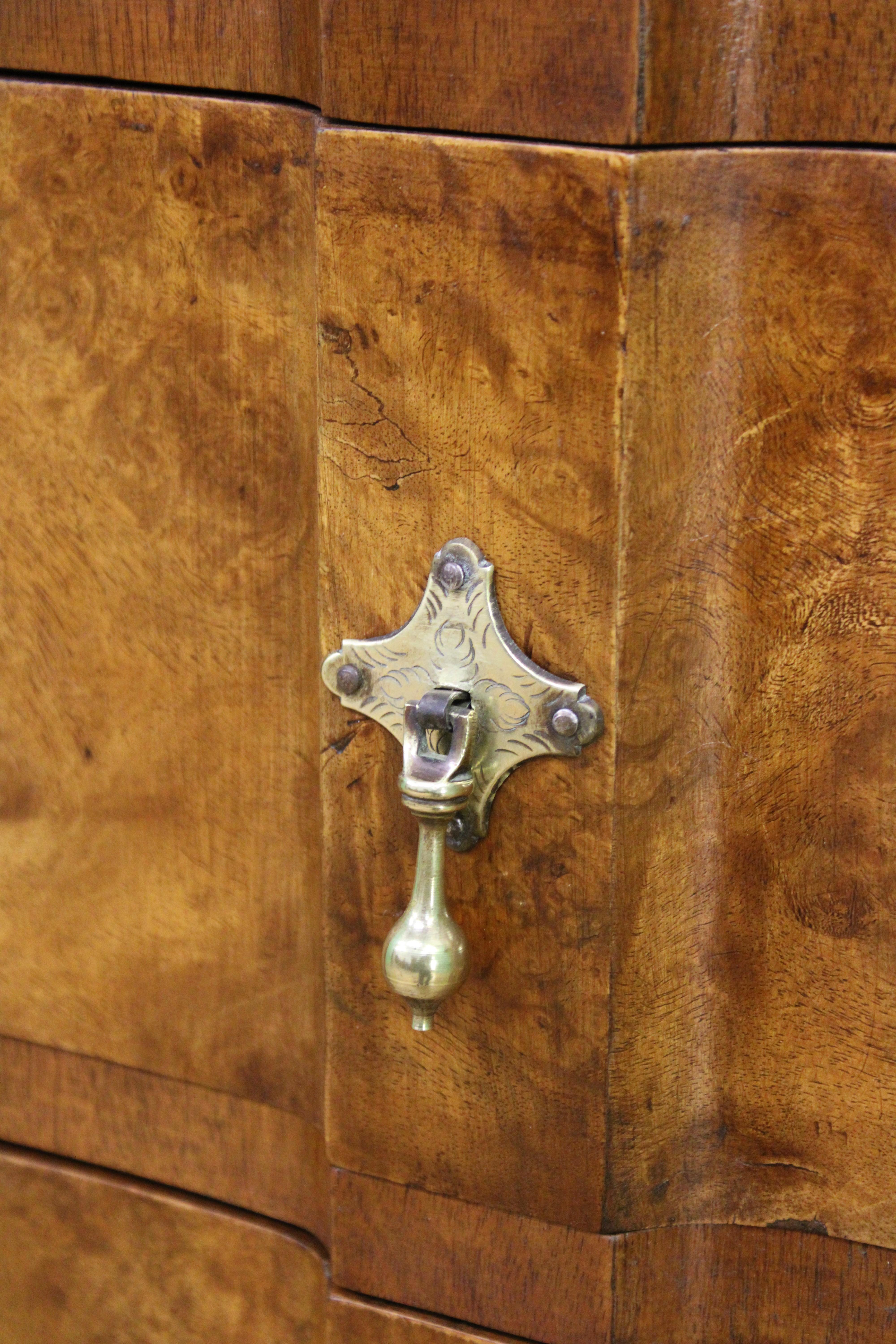 20th Century English Burr Walnut Shaped Front Chest of Drawers For Sale