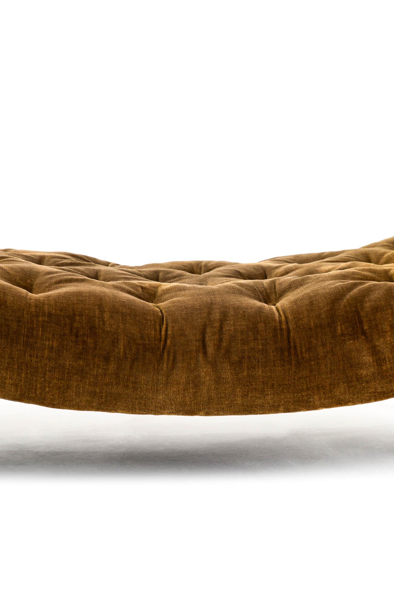 English Button Back Chaise Longues 3
