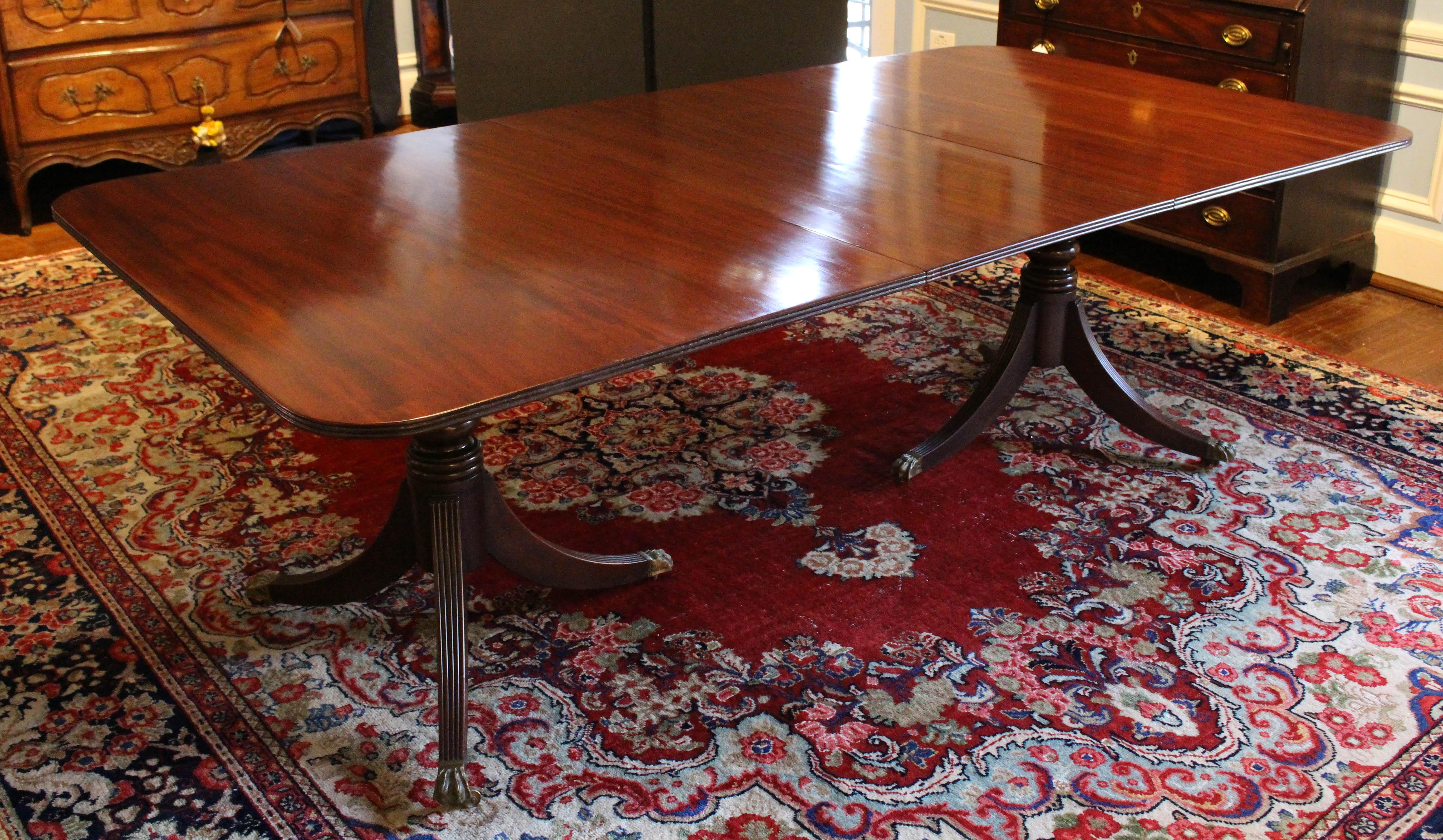 English c. 1835 William IV Period Dining Table In Good Condition For Sale In Chapel Hill, NC