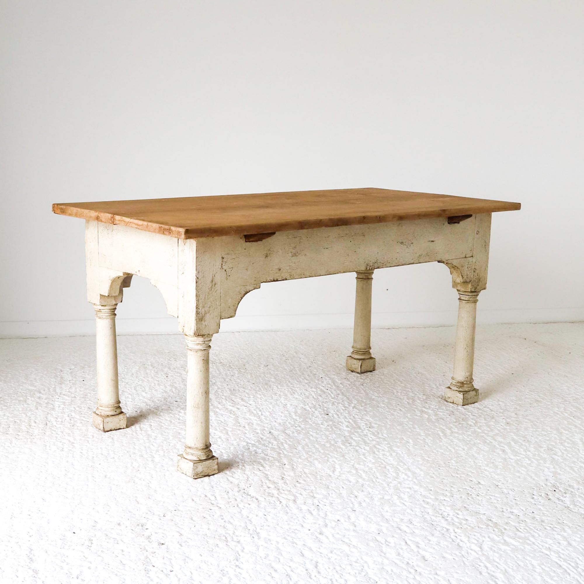 Hand-Crafted English c1880 Lutyens Style Lift Off Scrub Top Pine Prep/Serving Table Oak Base For Sale