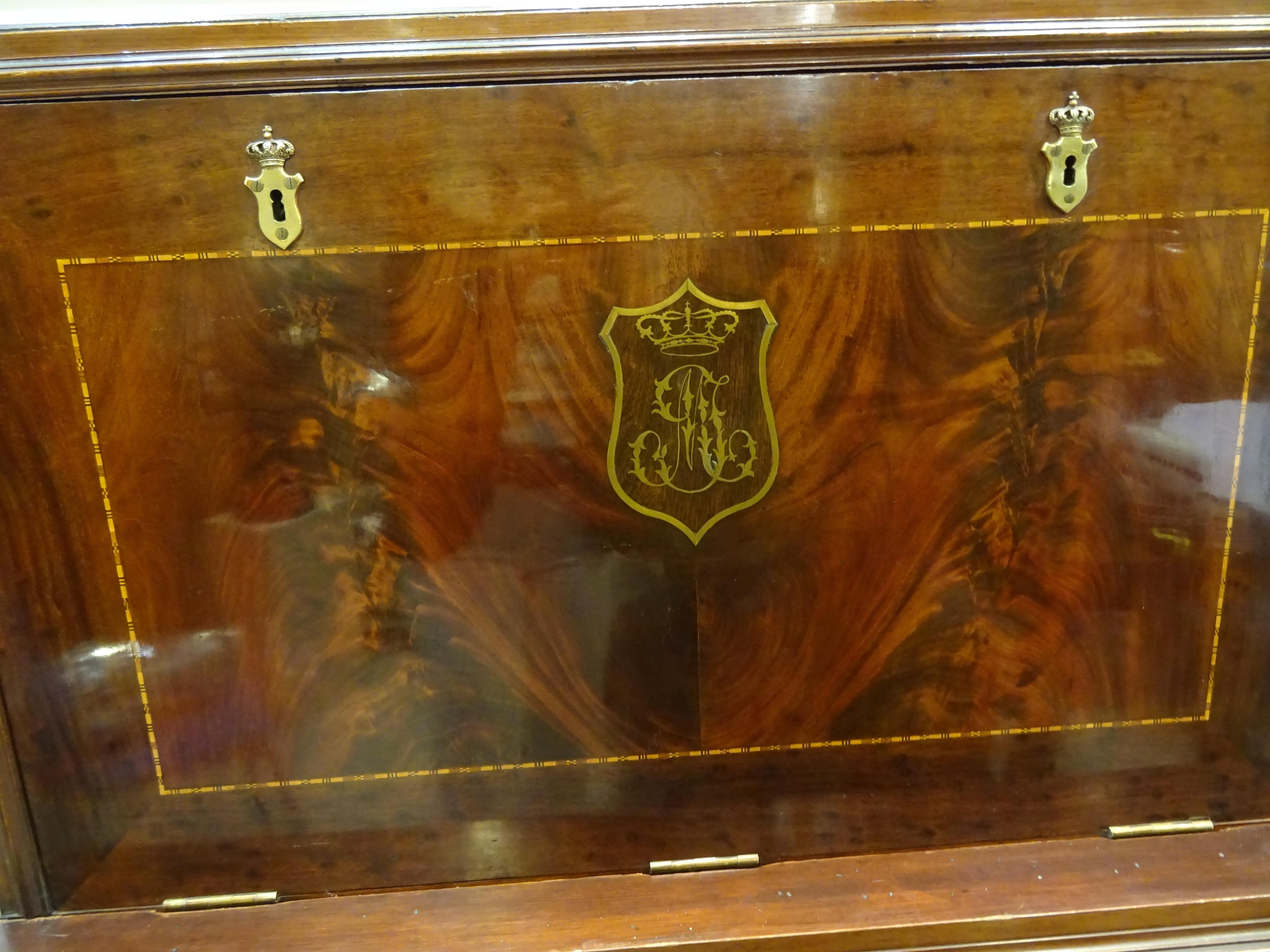 English Cabinet, Wood and Bronce, from Dº Juan De Borbon and Dª María Collection In Good Condition In Valladolid, ES