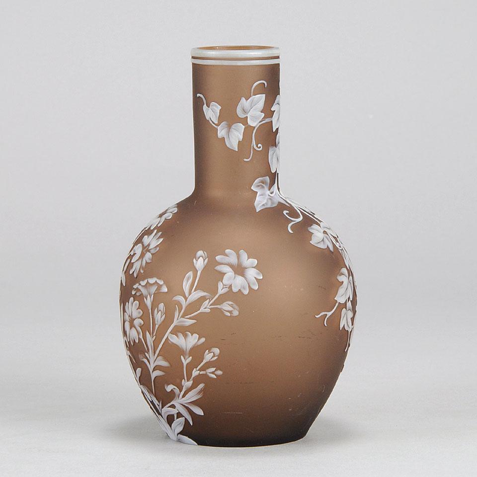 thomas webb vase