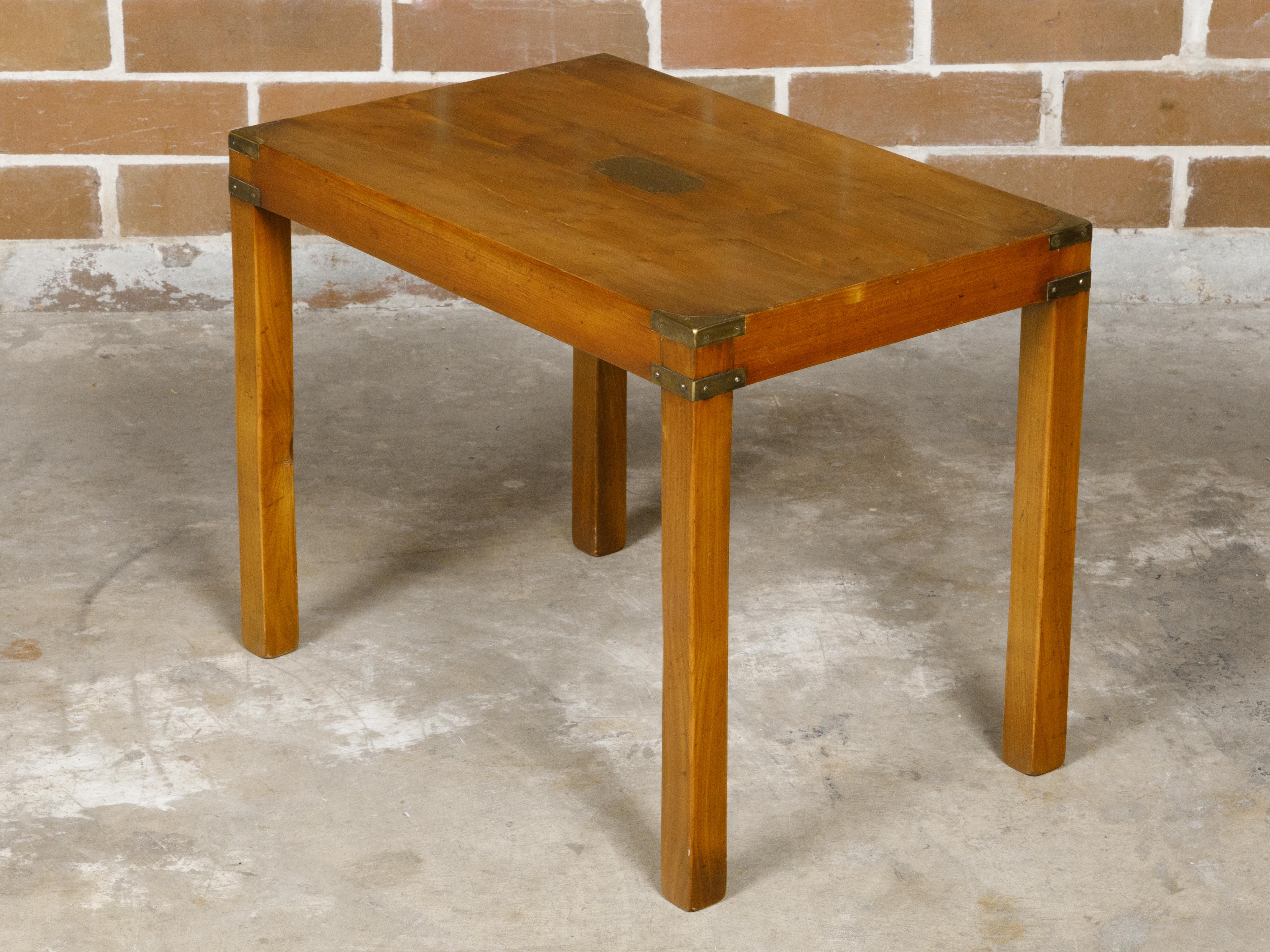 English Campaign Yew Wood 1920s Side Table with Brass Accents and Straight Legs For Sale 8