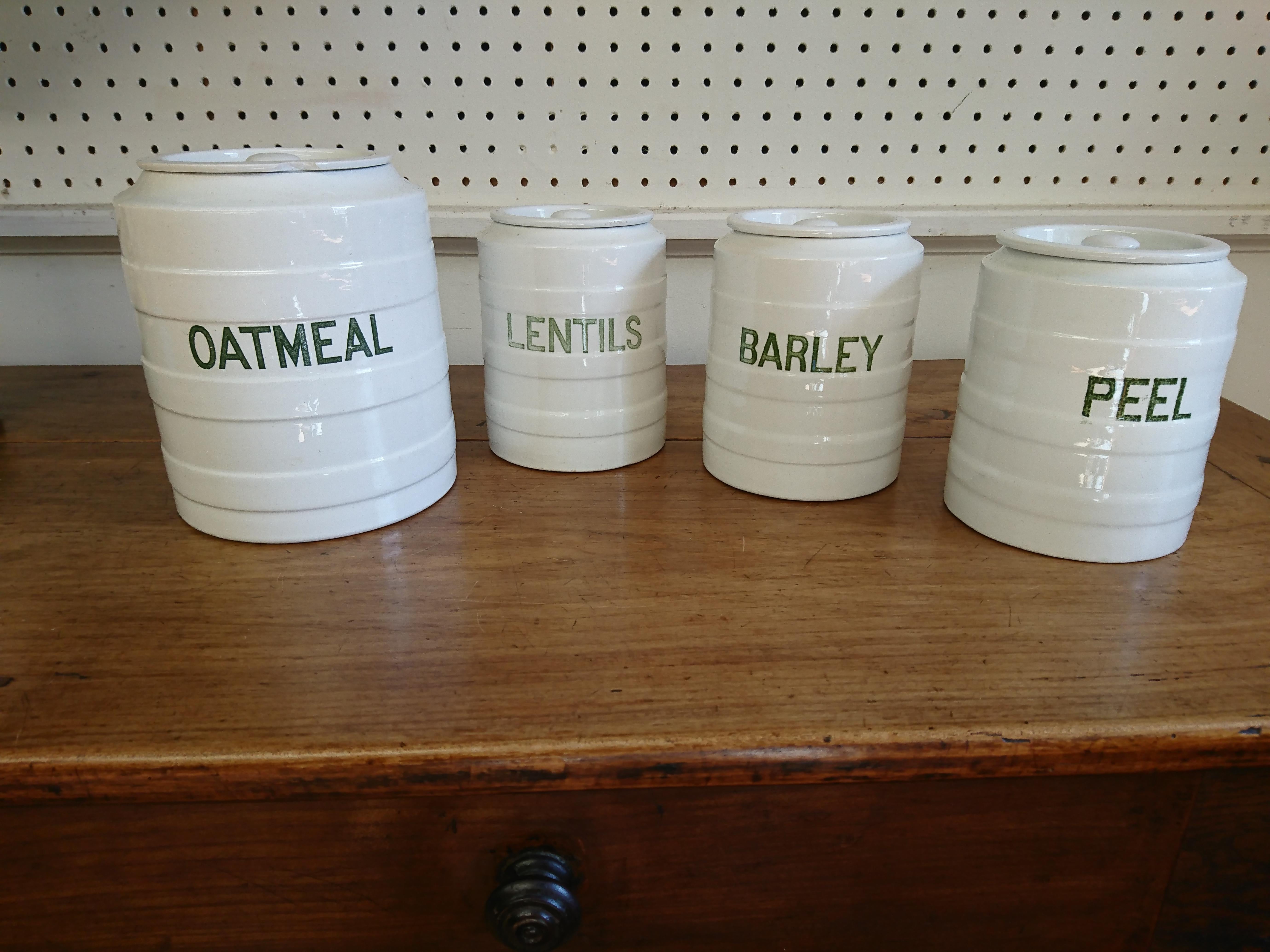 English Canister Set In Excellent Condition In Sheffield, MA