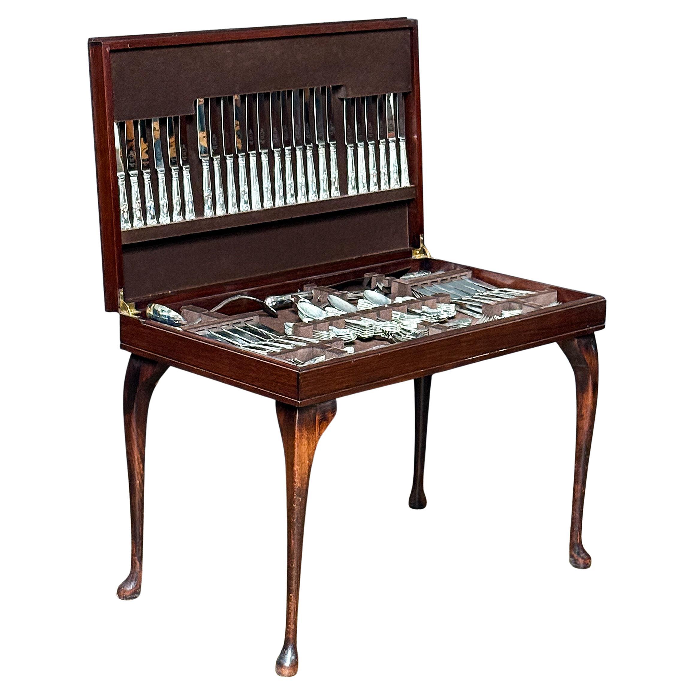 English Canteen on Stand Containing Twelve-Place Set of Kings Pattern Cutlery For Sale