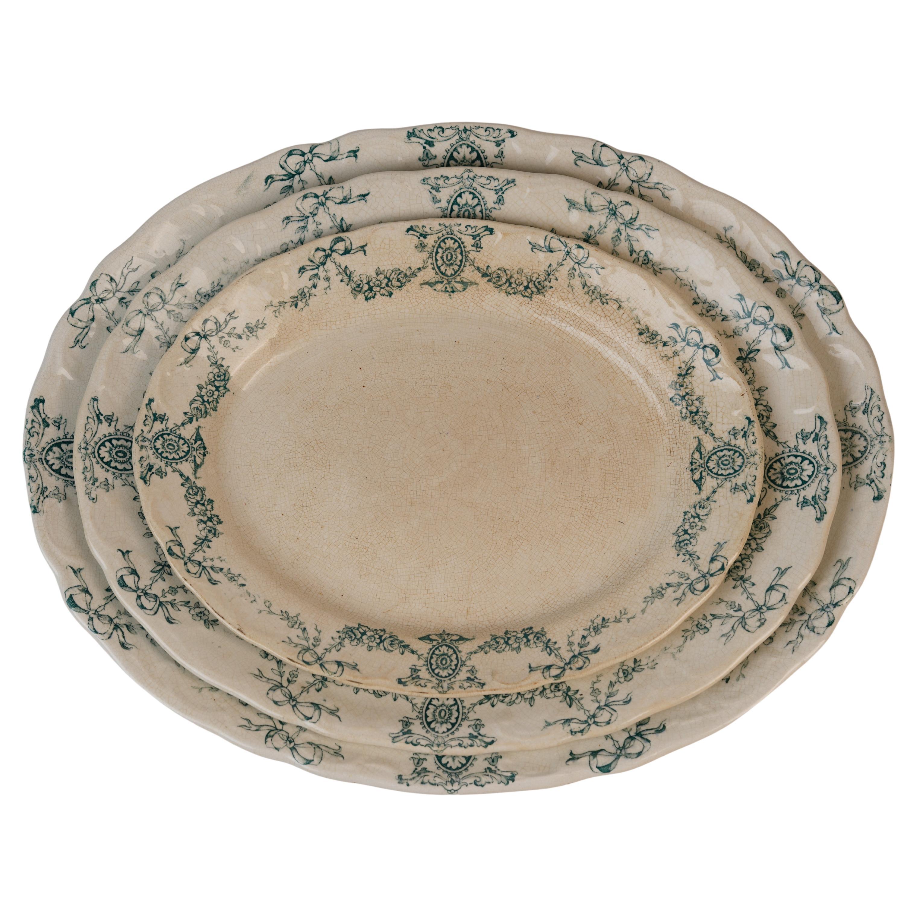 English Carlton 3 Graduated-Sized Platters by Barker Bros, Early 20th Century For Sale