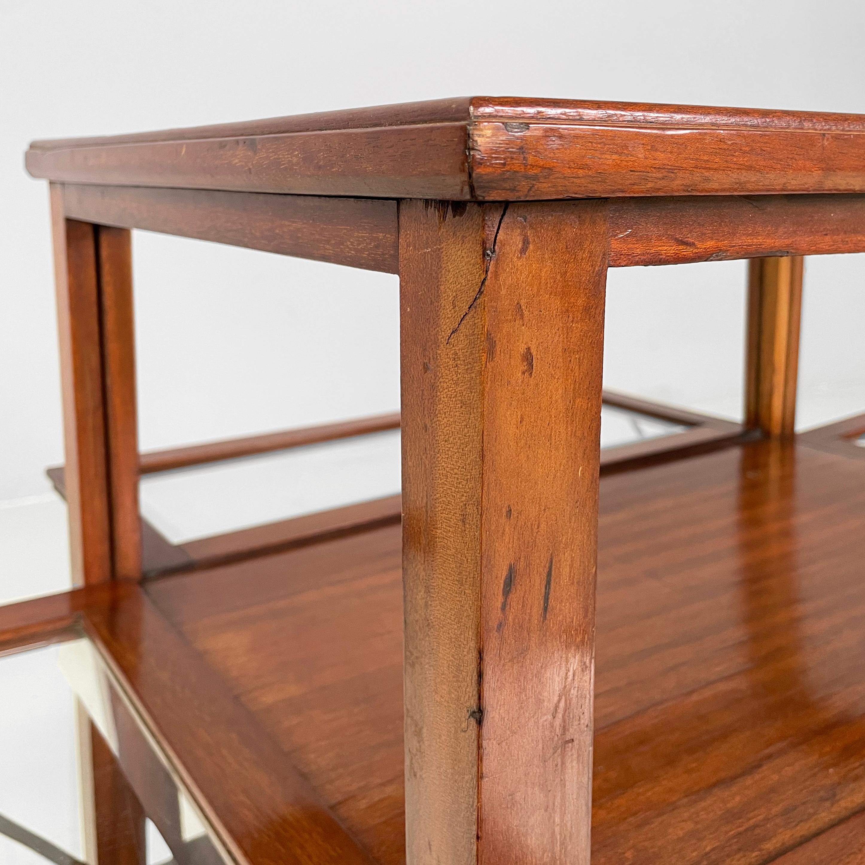 English cart with bar compartment in wood and glass, late 1800s in vendita 7