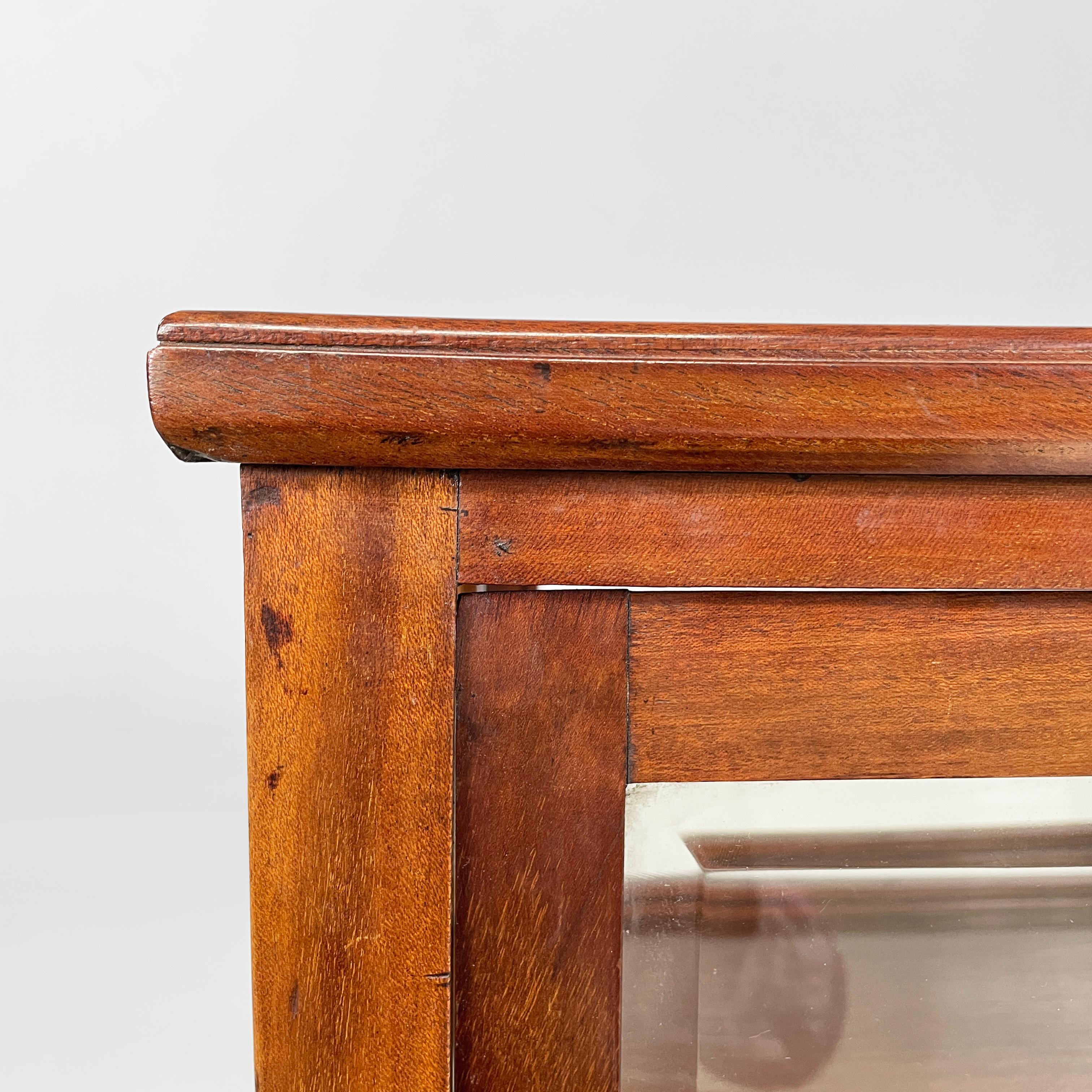 English cart with bar compartment in wood and glass, late 1800s in vendita 8