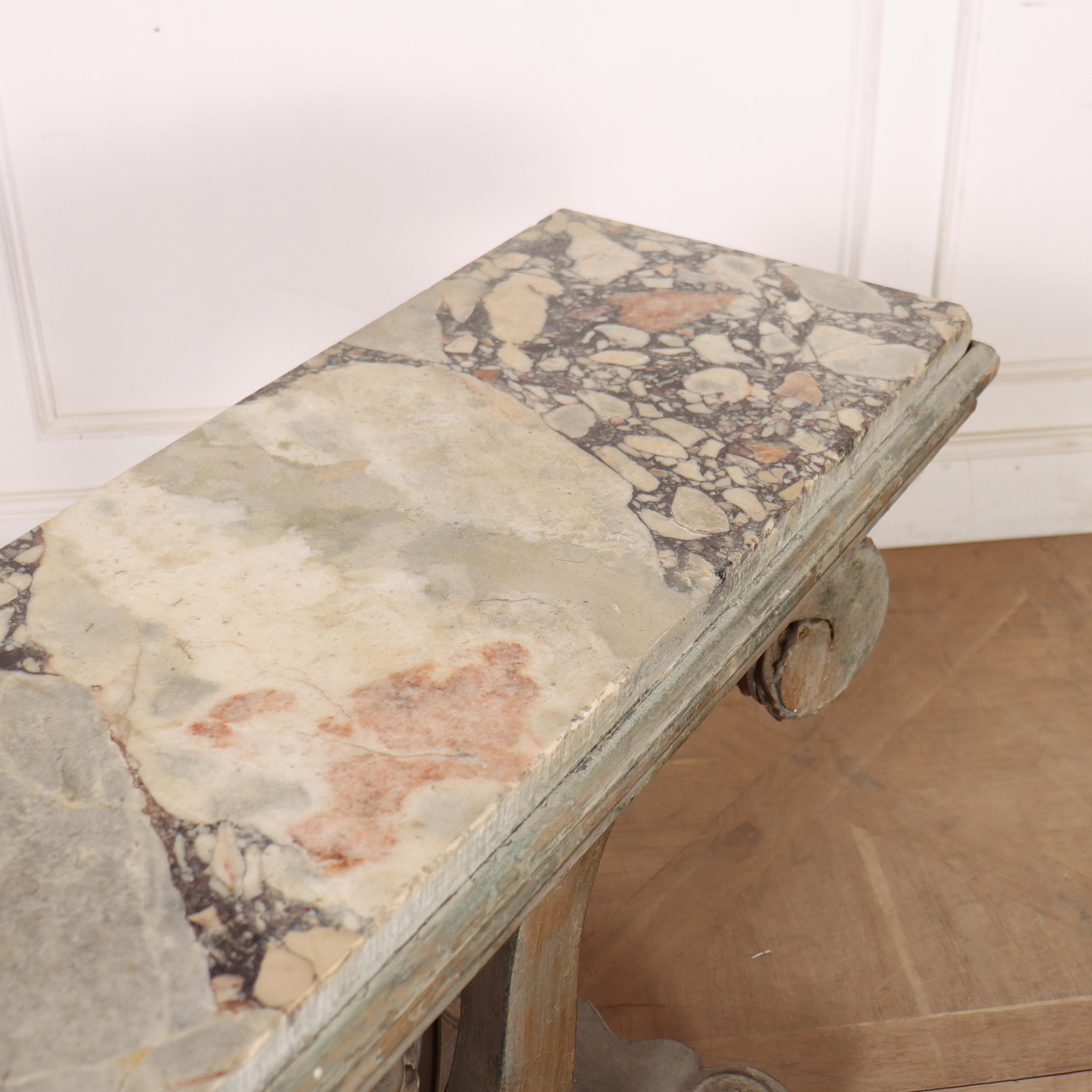 Table console anglaise sculptée en vente 5