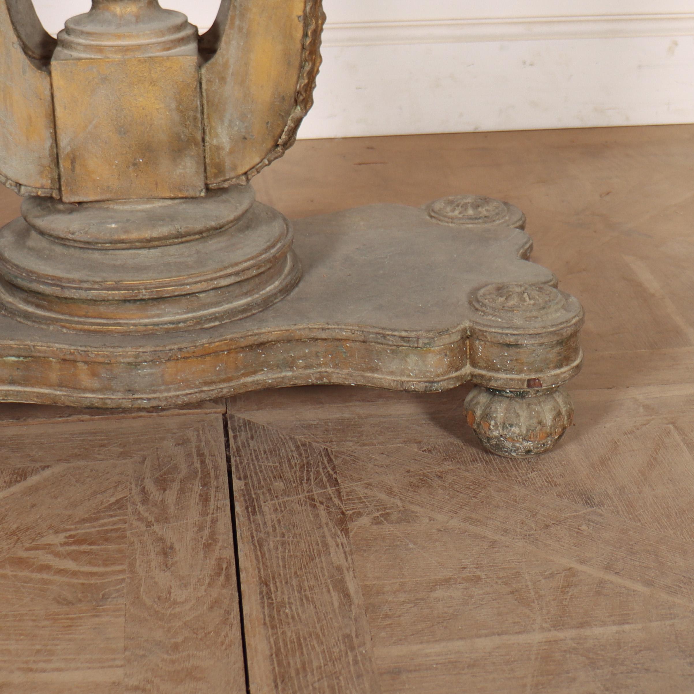 Sculpté Table console anglaise sculptée en vente