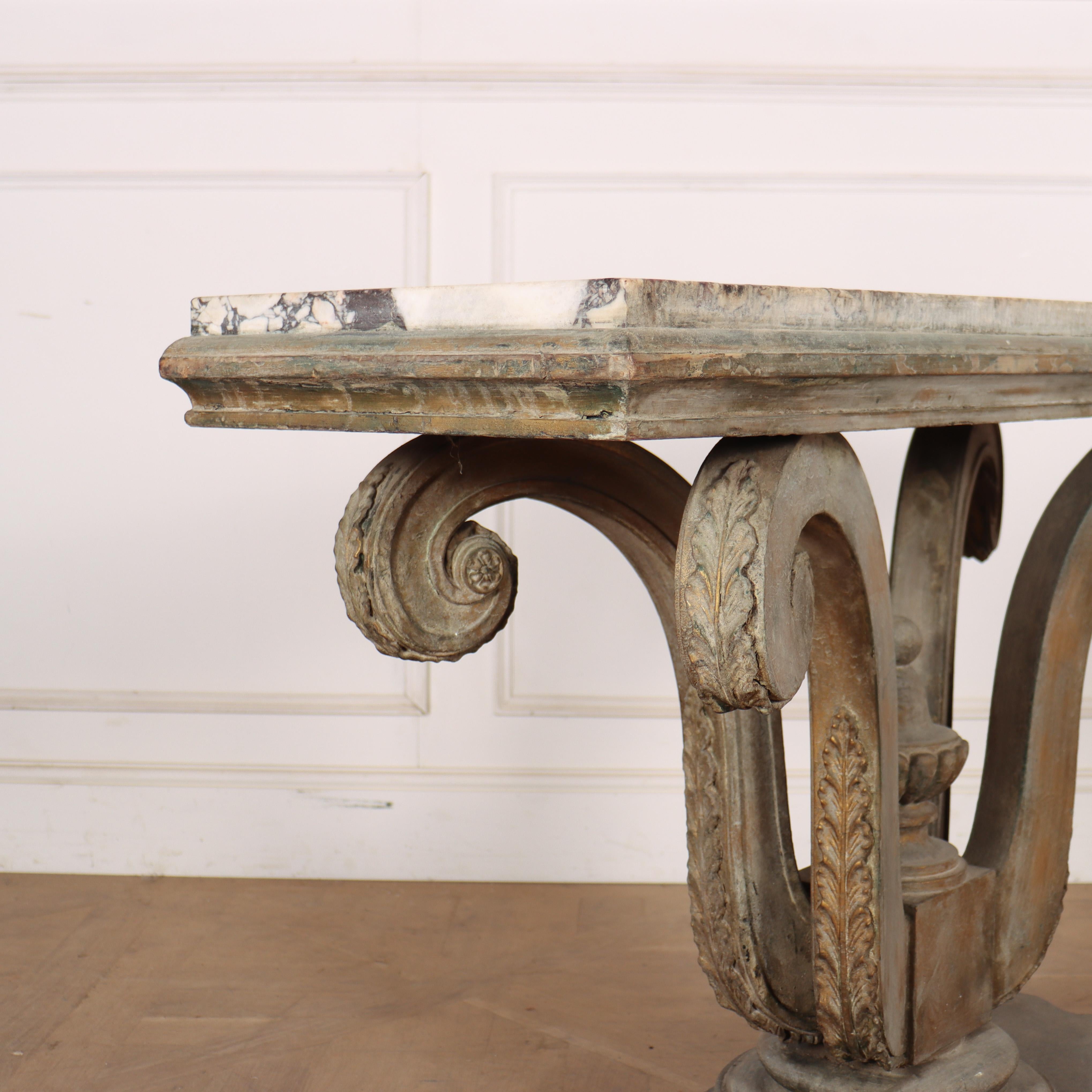 Marbre Table console anglaise sculptée en vente