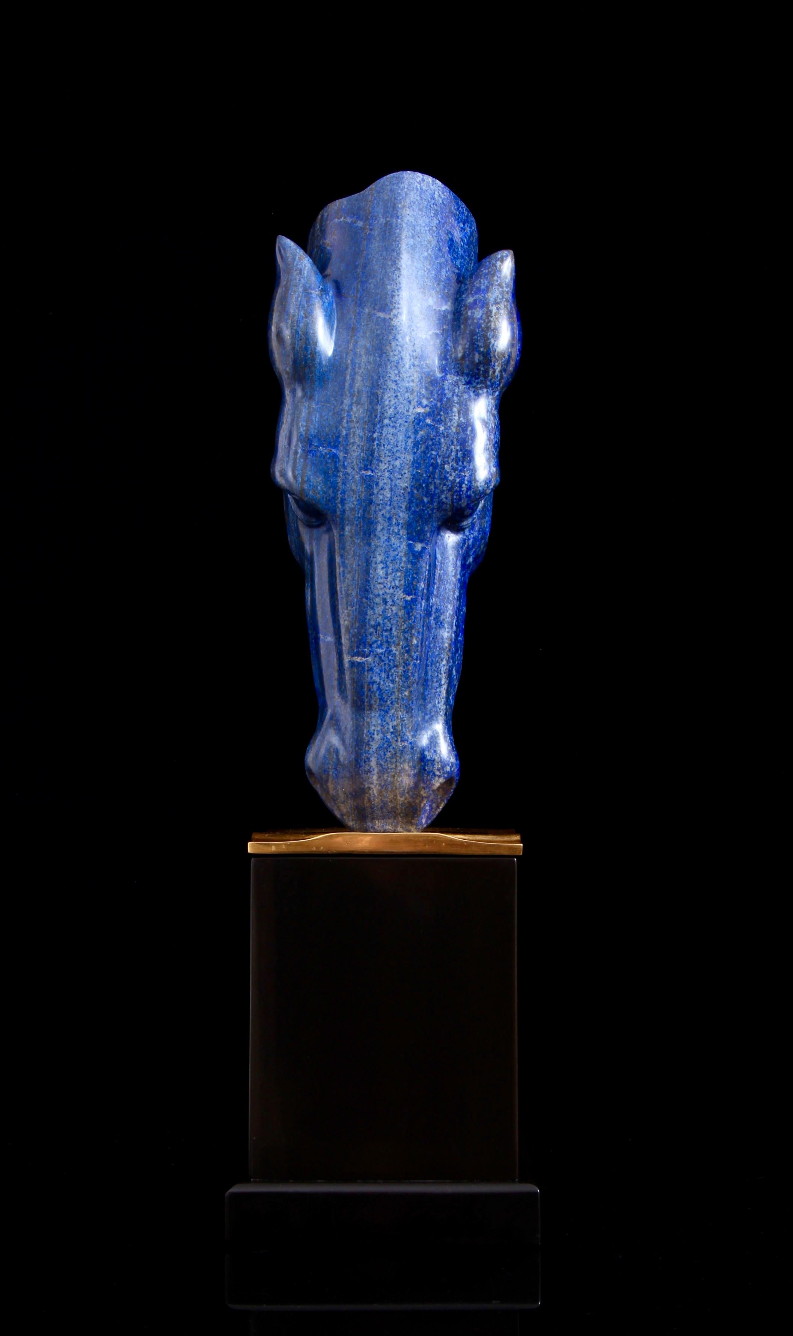 Englische Lapislazuli-Skulptur ''On A Golden Pond'', geschnitzt von Frempire (Bronze) im Angebot