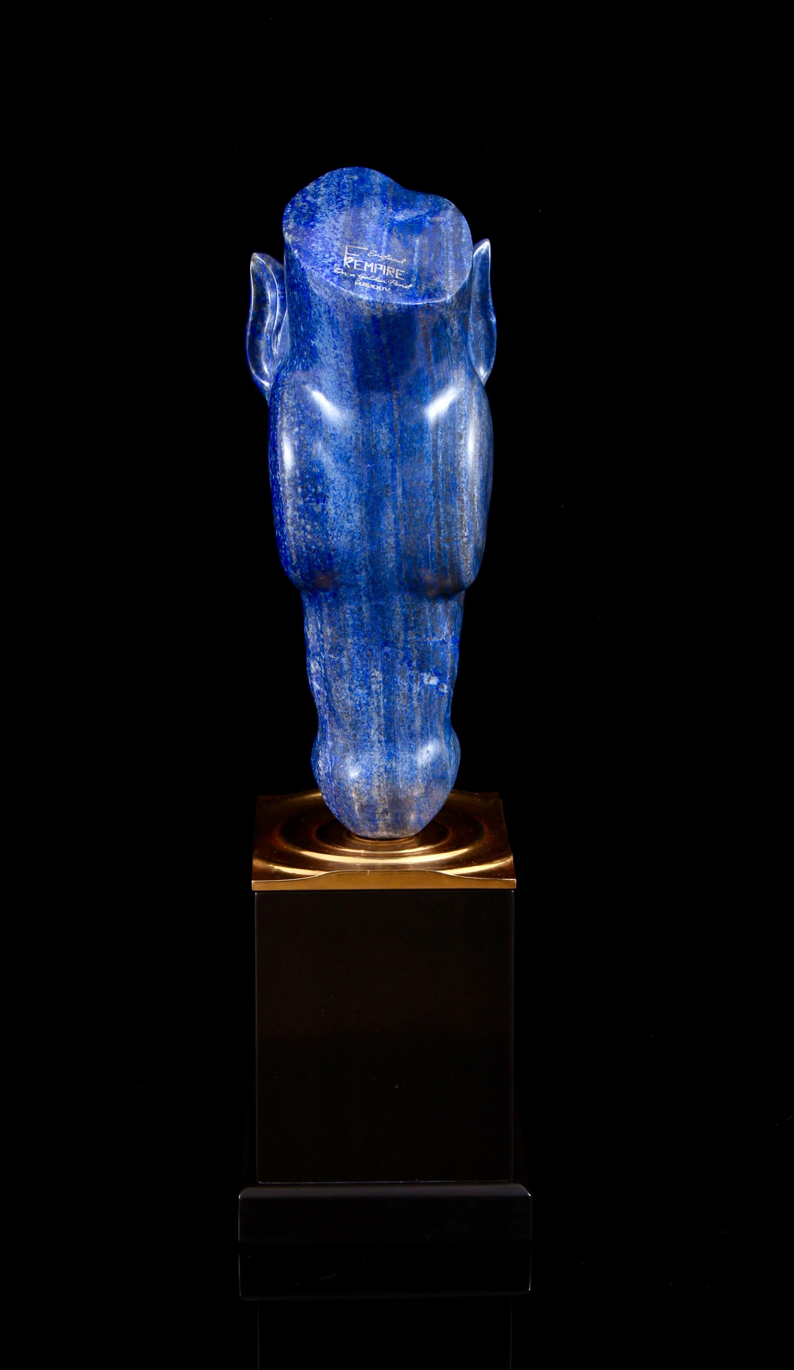 Englische Lapislazuli-Skulptur ''On A Golden Pond'', geschnitzt von Frempire im Angebot 1