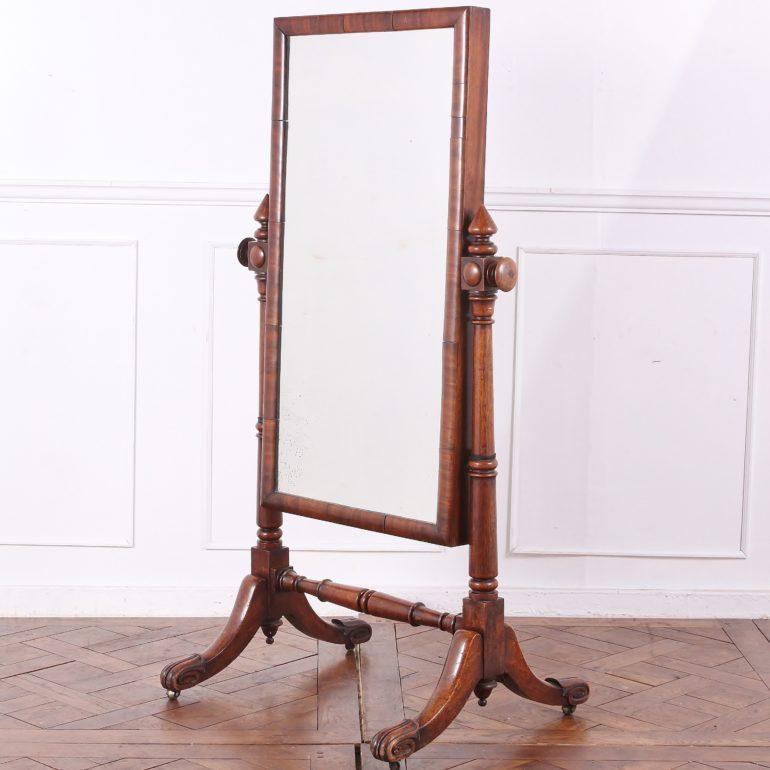 English Carved Mahogany William IV Cheval Mirror In Good Condition In Vancouver, British Columbia