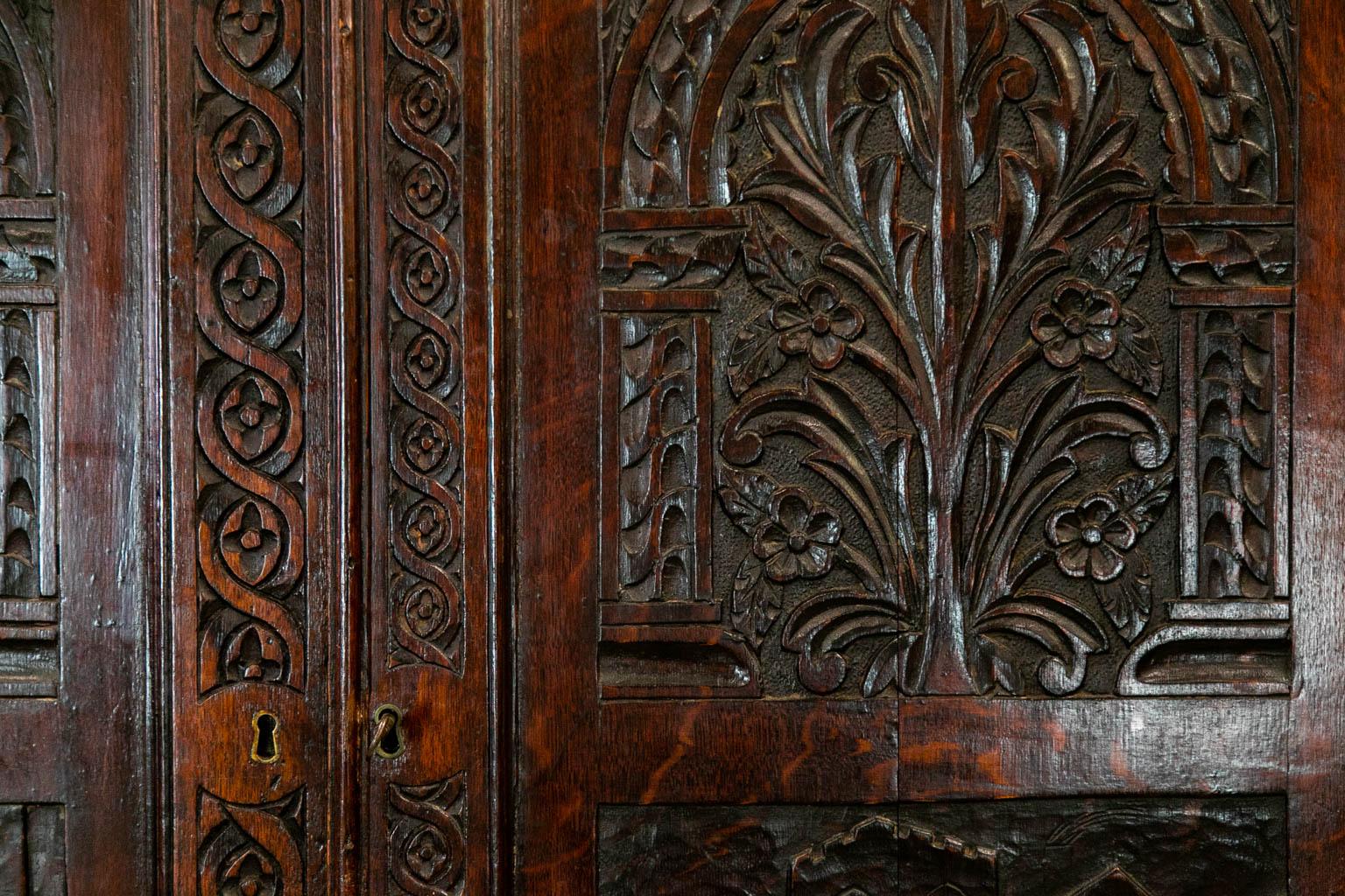 English Carved Oak Cabinet on Stand In Good Condition For Sale In Wilson, NC