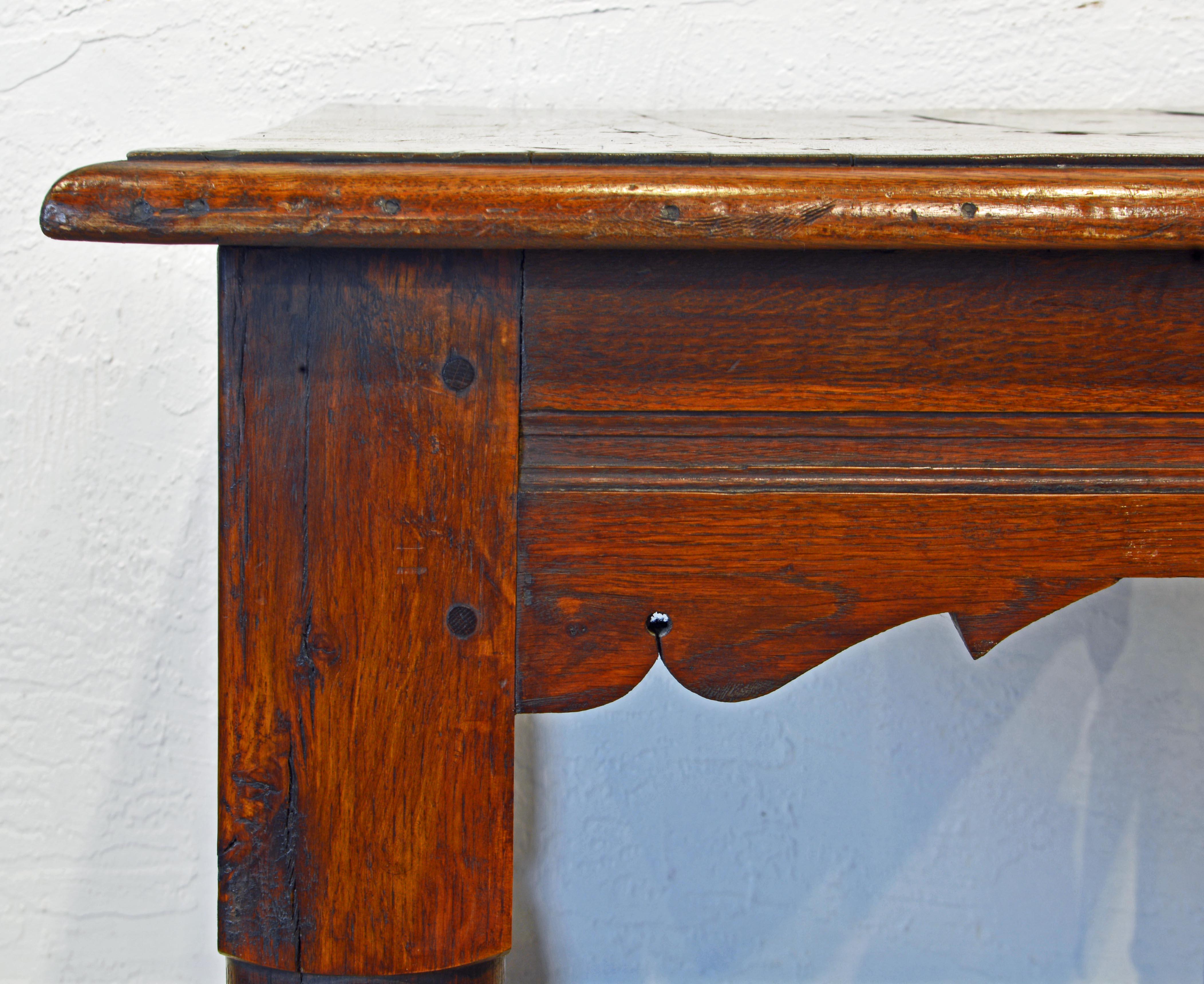 18th Century English Carved Oak Refectory Table on Baluster Legs and Stretcher Base