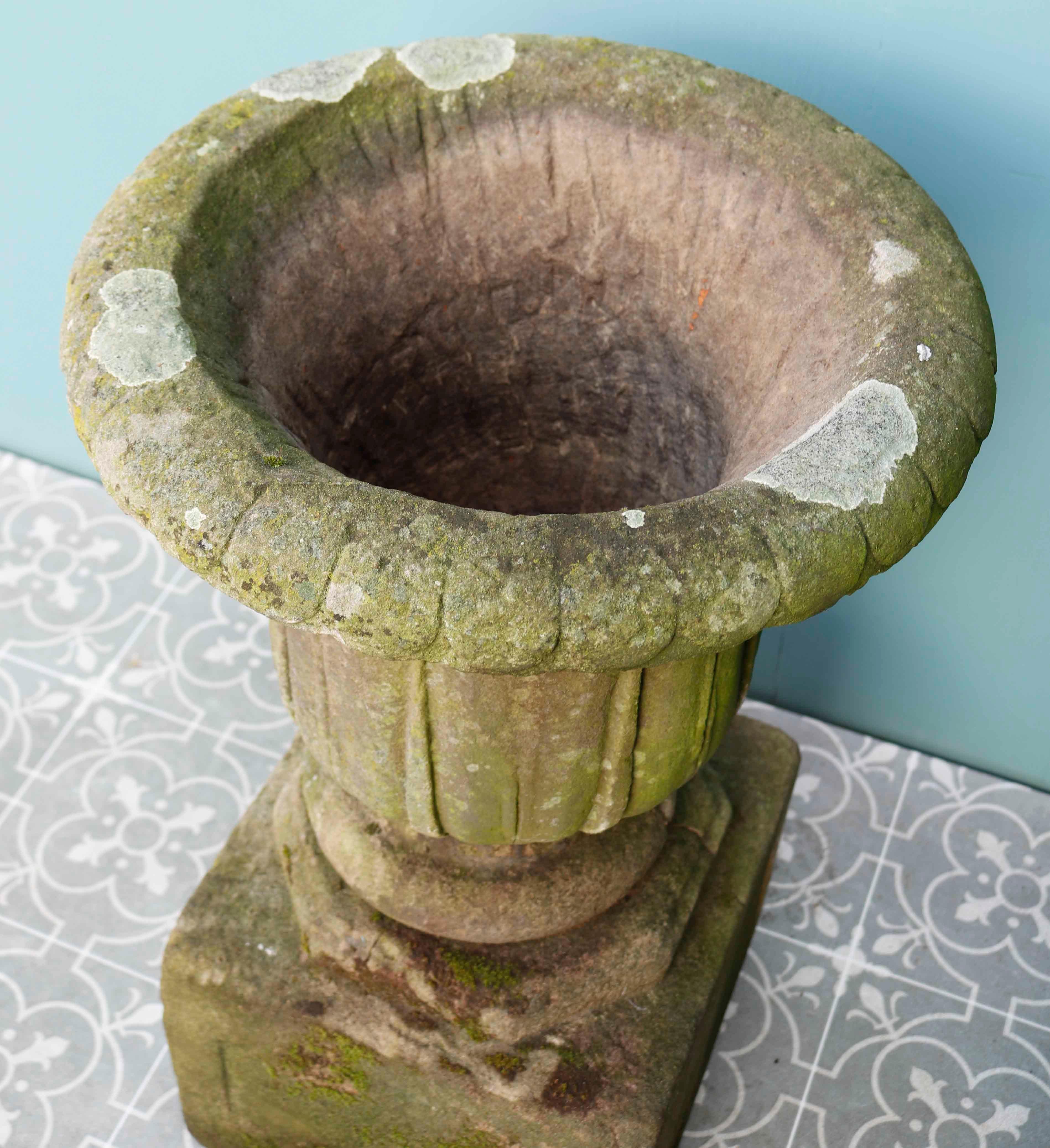 English Carved Sandstone Weathered  Urns For Sale 3