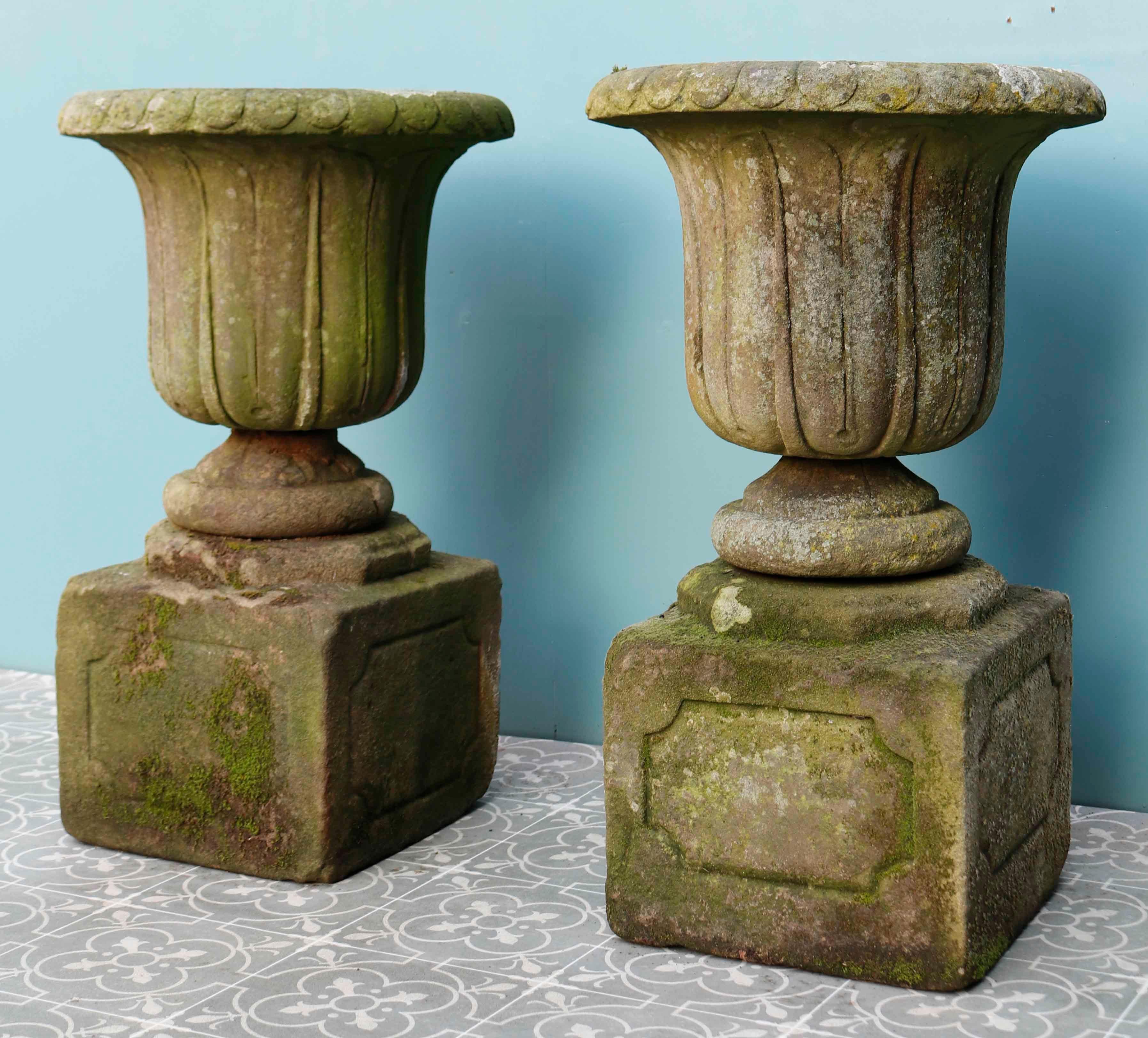 English Carved Sandstone Weathered  Urns For Sale 4