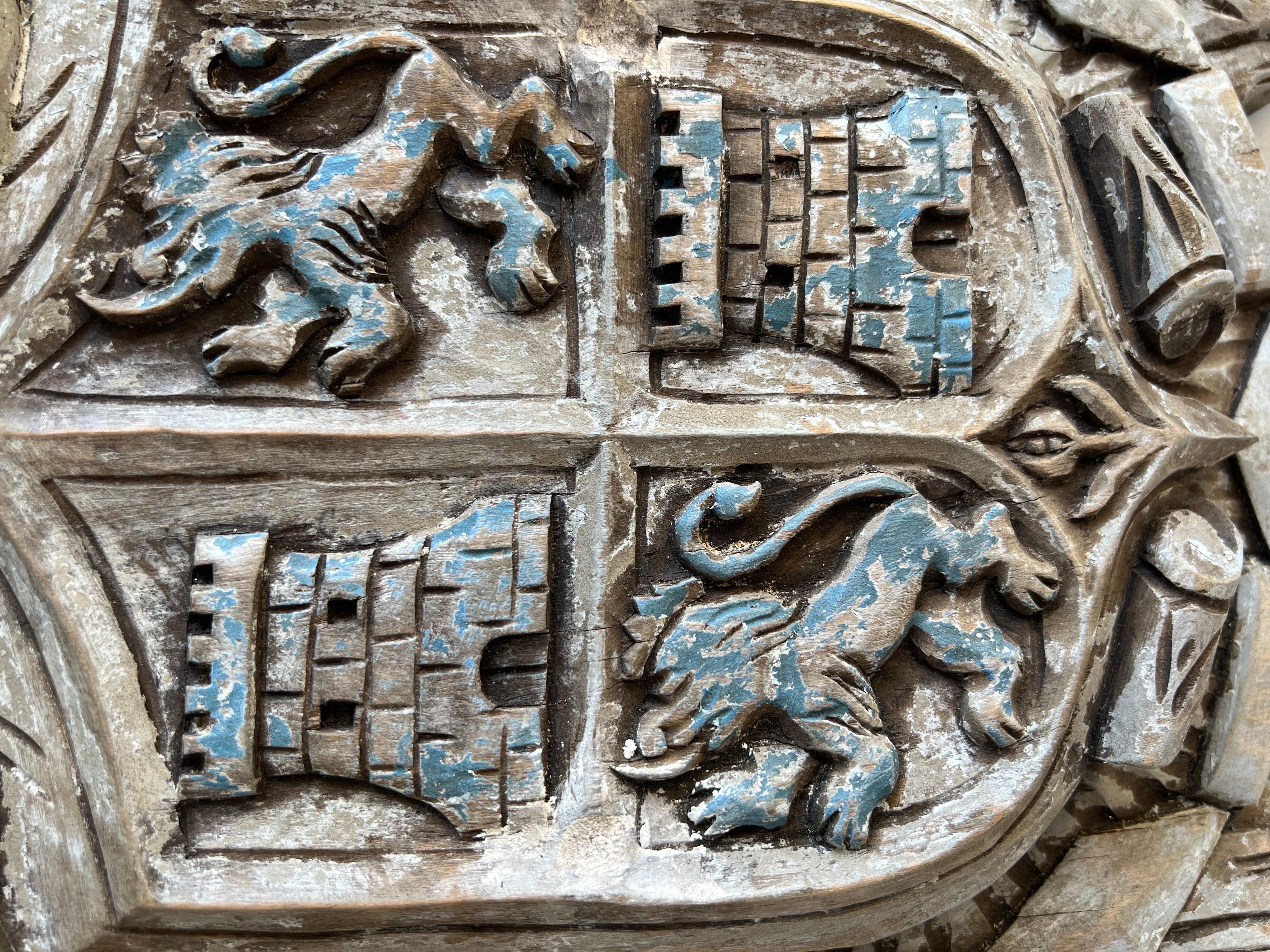 English Carved Shield w/ Coat of Arms C. 1930's 5