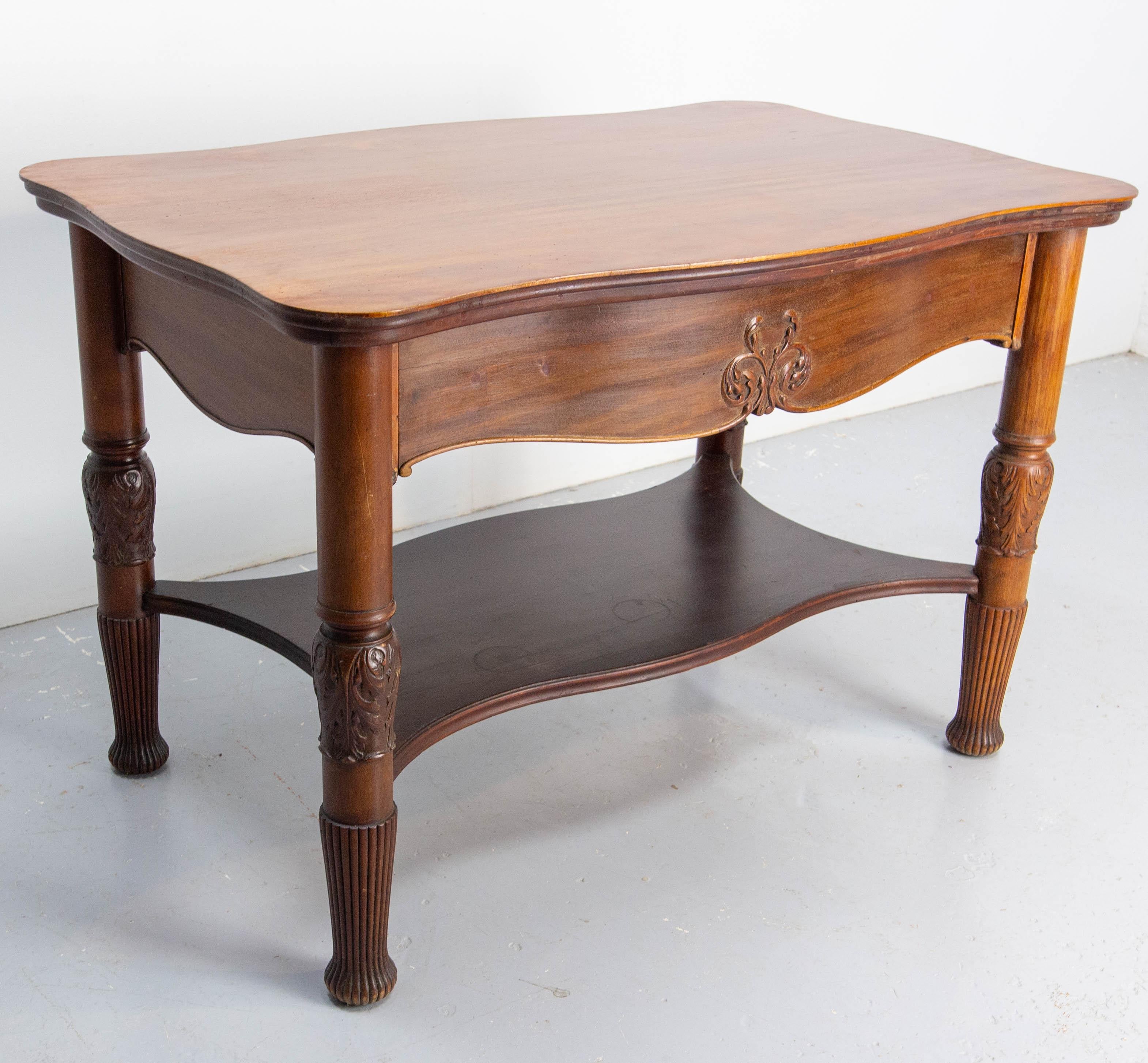 English Carved Side Table, Late 19th Century In Good Condition For Sale In Labrit, Landes