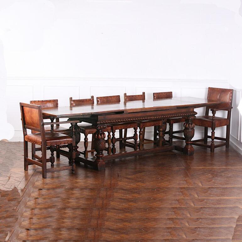 English Carved Solid Oak Draw-Leaf Trestle Table In Good Condition In Vancouver, British Columbia