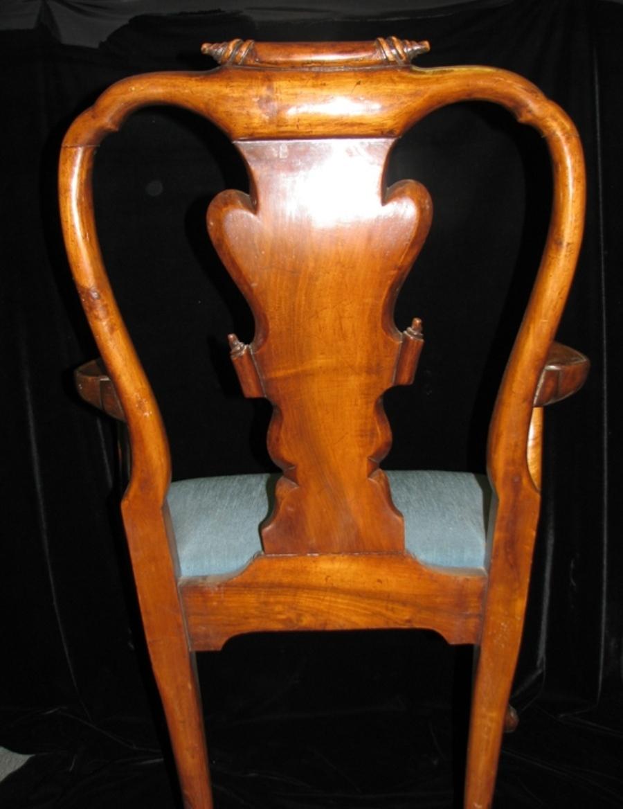 English Carved Walnut Dining Set, 19th Century 5