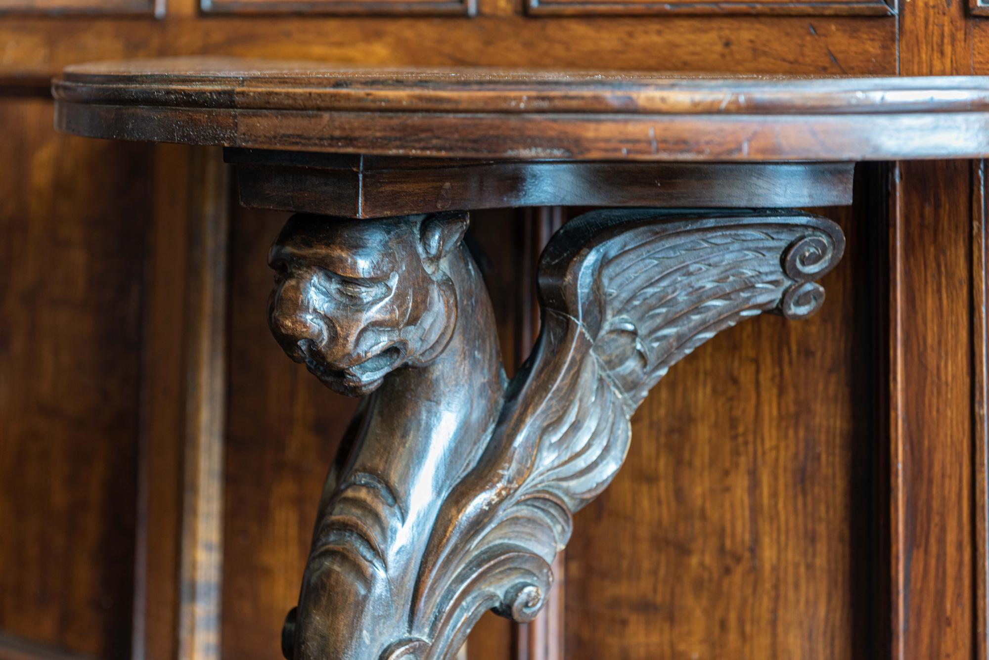 English Carved Winged Lion Demilune Console Table In Good Condition In Staffordshire, GB