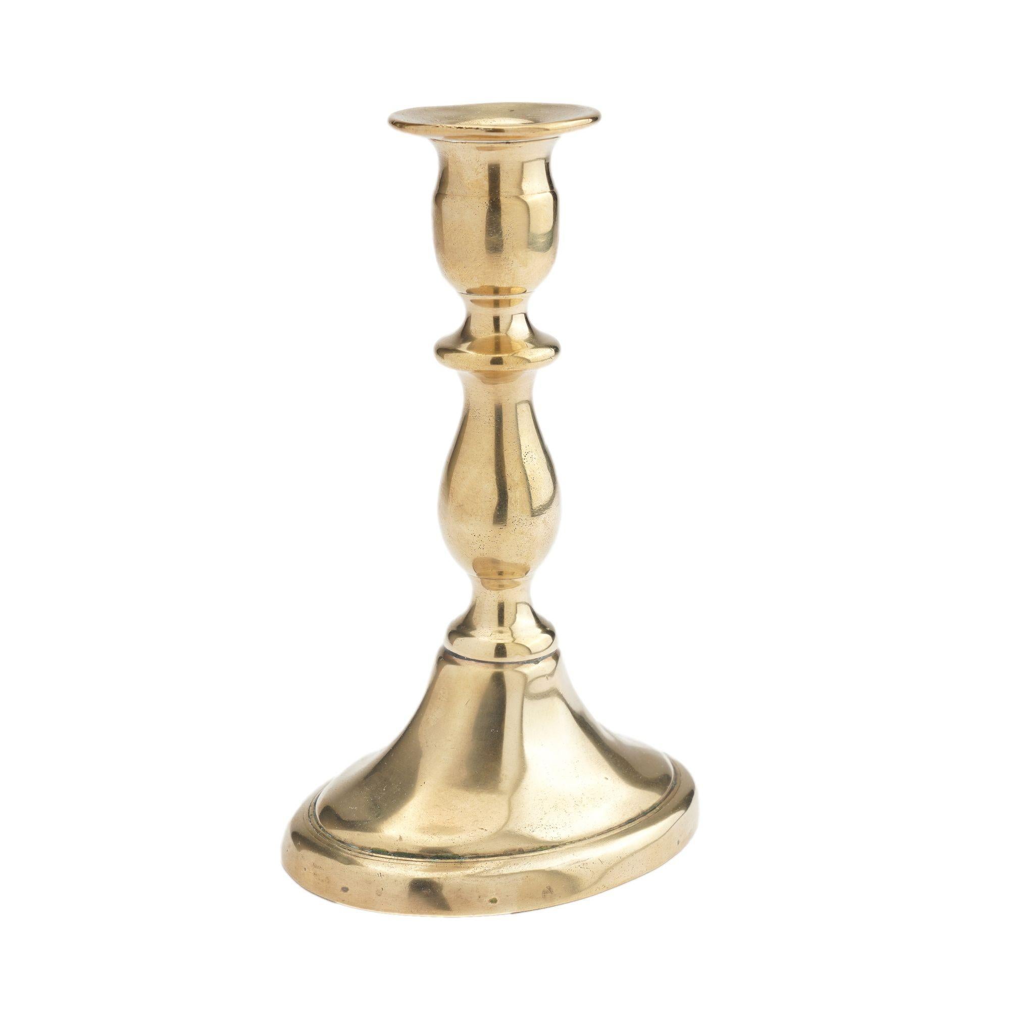 English cast brass oval base candlestick by William A. Harrison, 1791-1818 For Sale 3