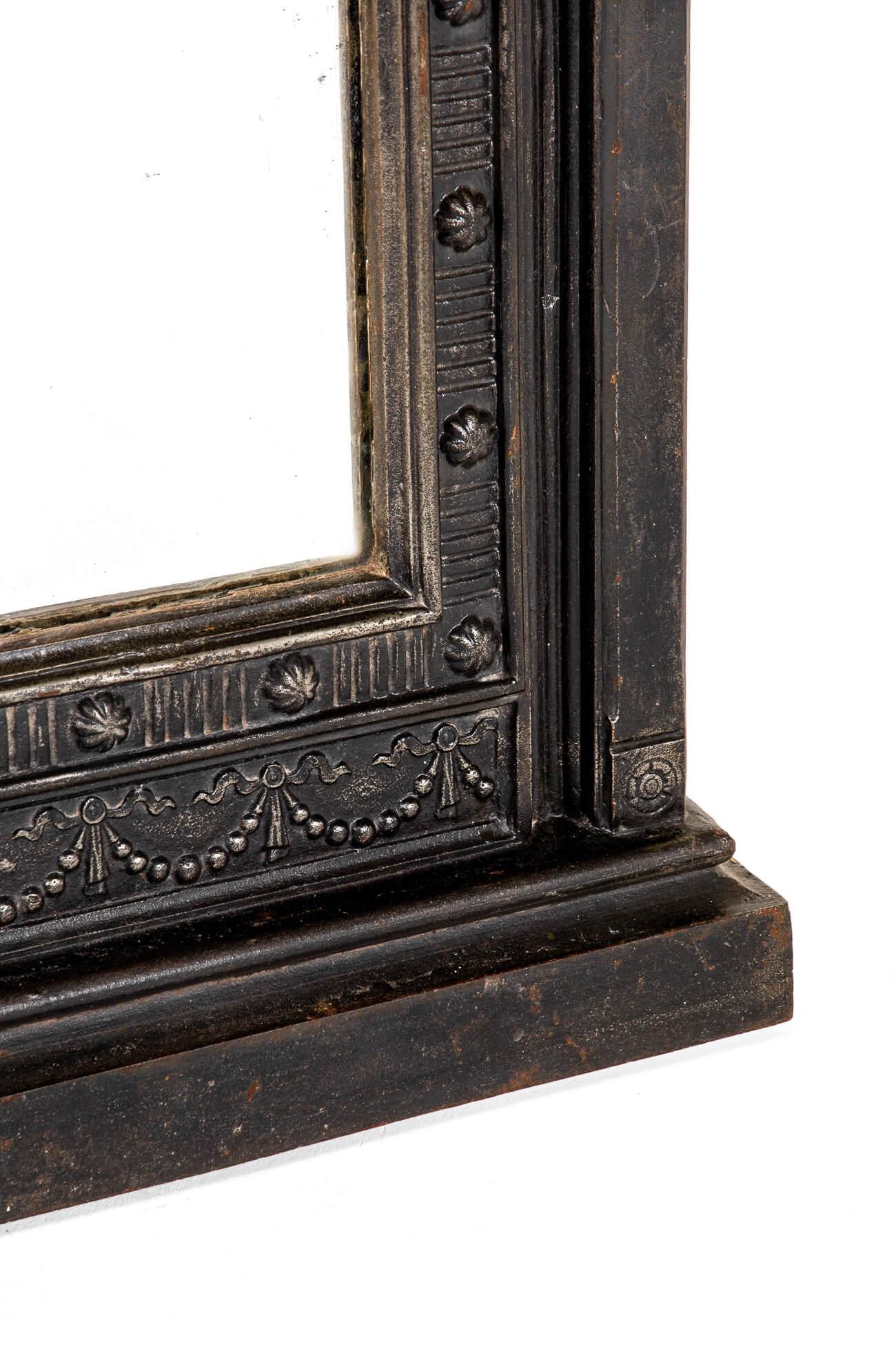 Miroir de cheminée en fonte anglaise en vente 4