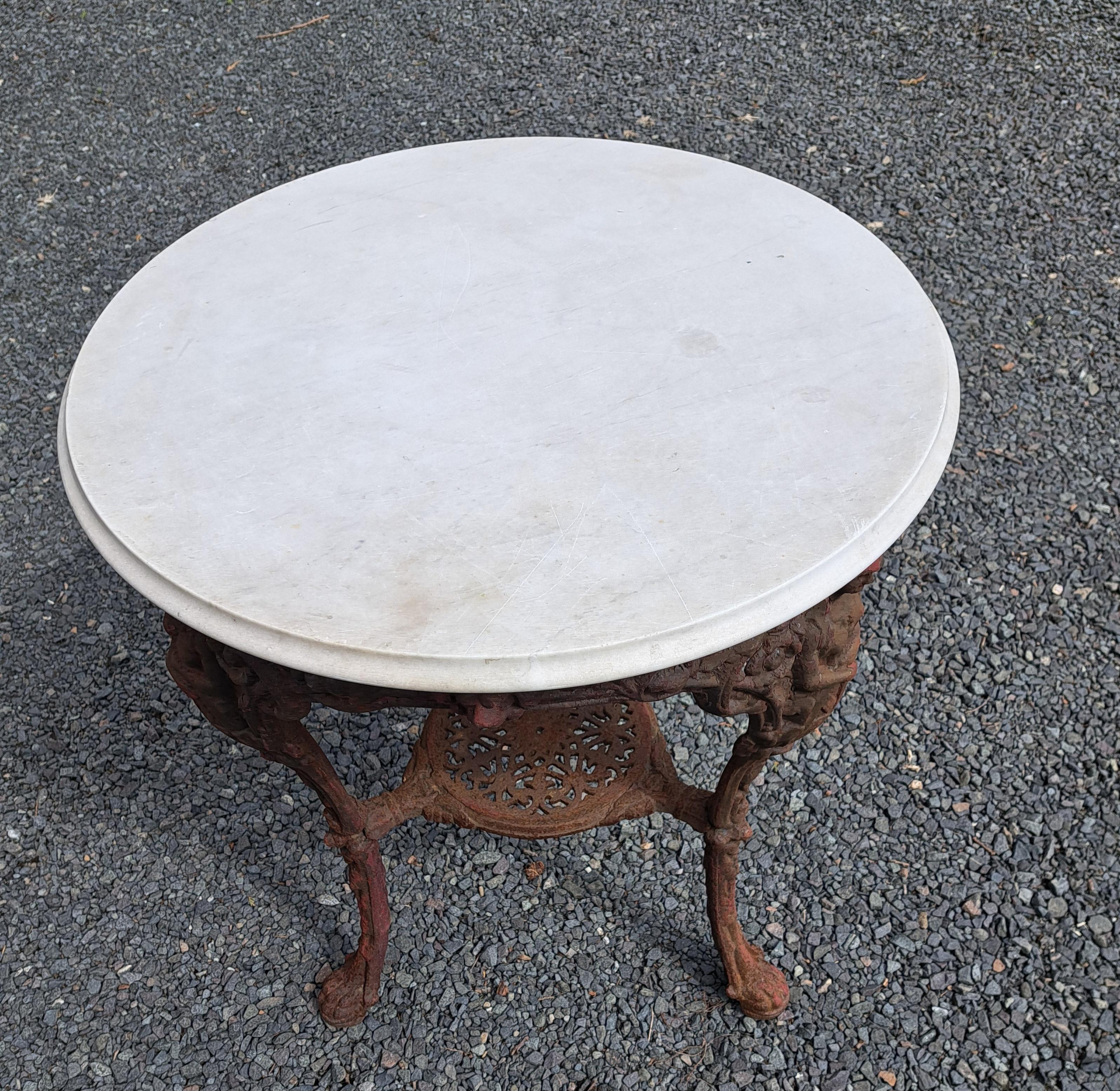 Art nouveau Table de pub ou de bistro anglaise en vente