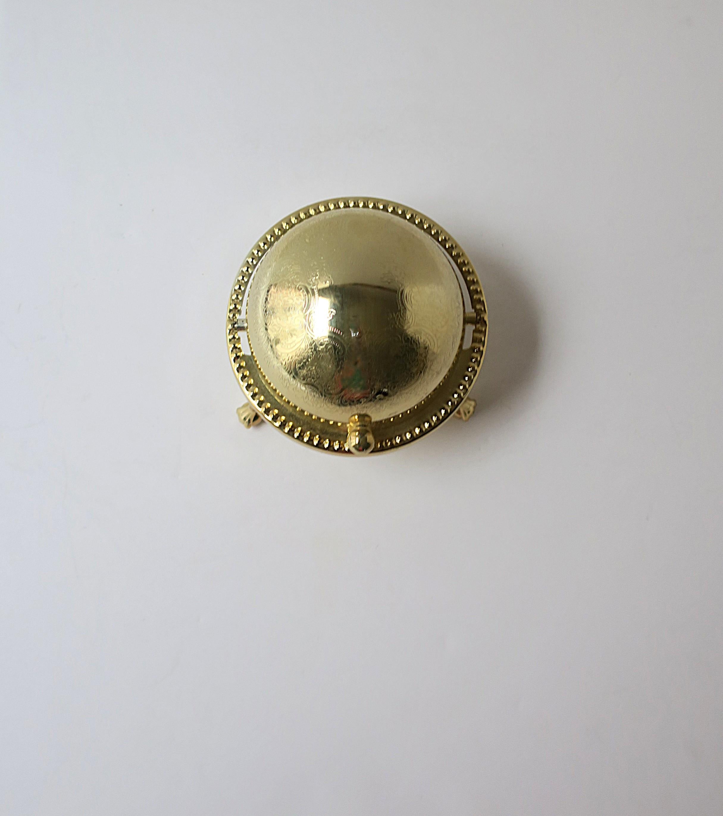 English Caviar Dish For Sale 6