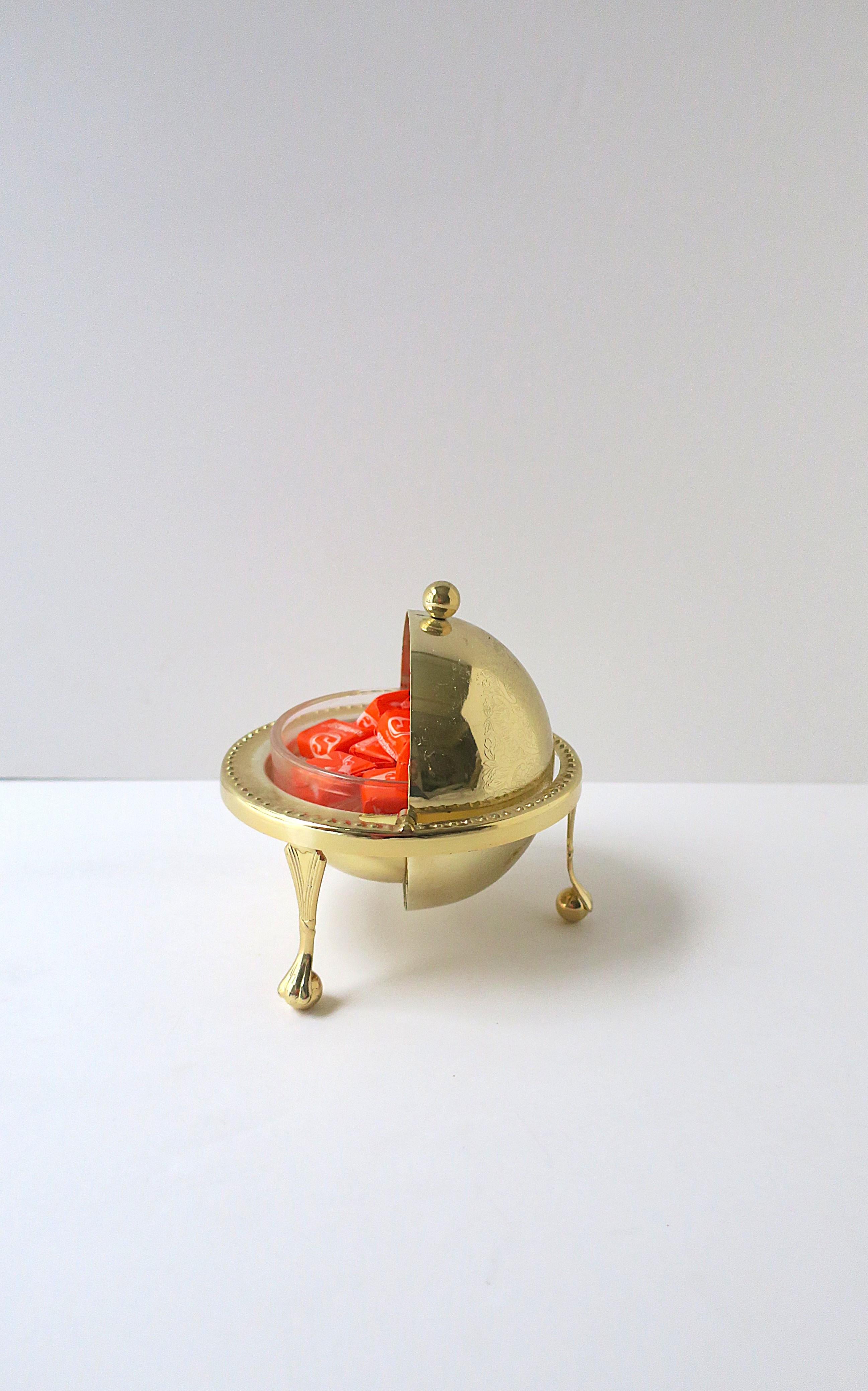 English Caviar Dish For Sale 1