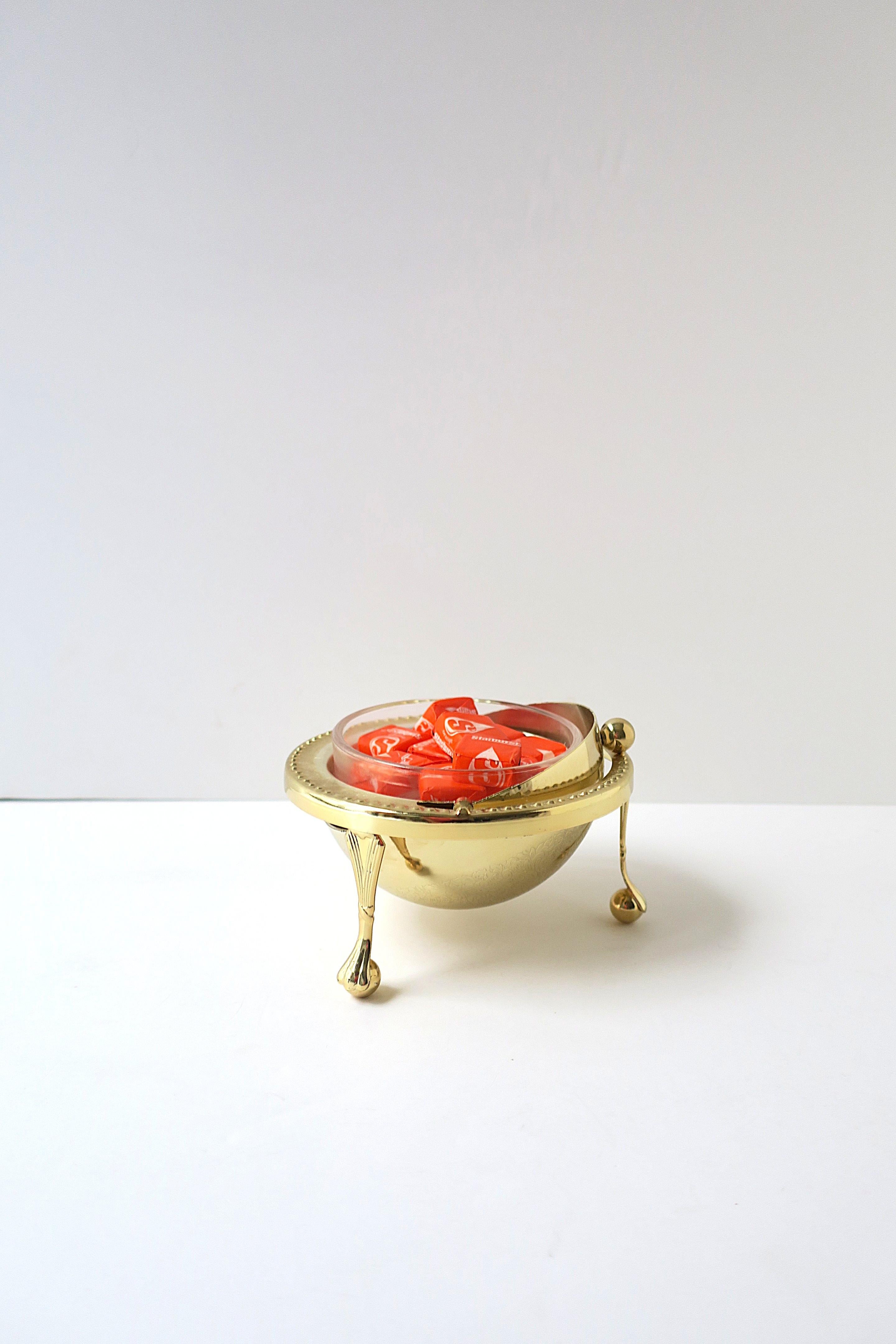 English Caviar Dish For Sale 3