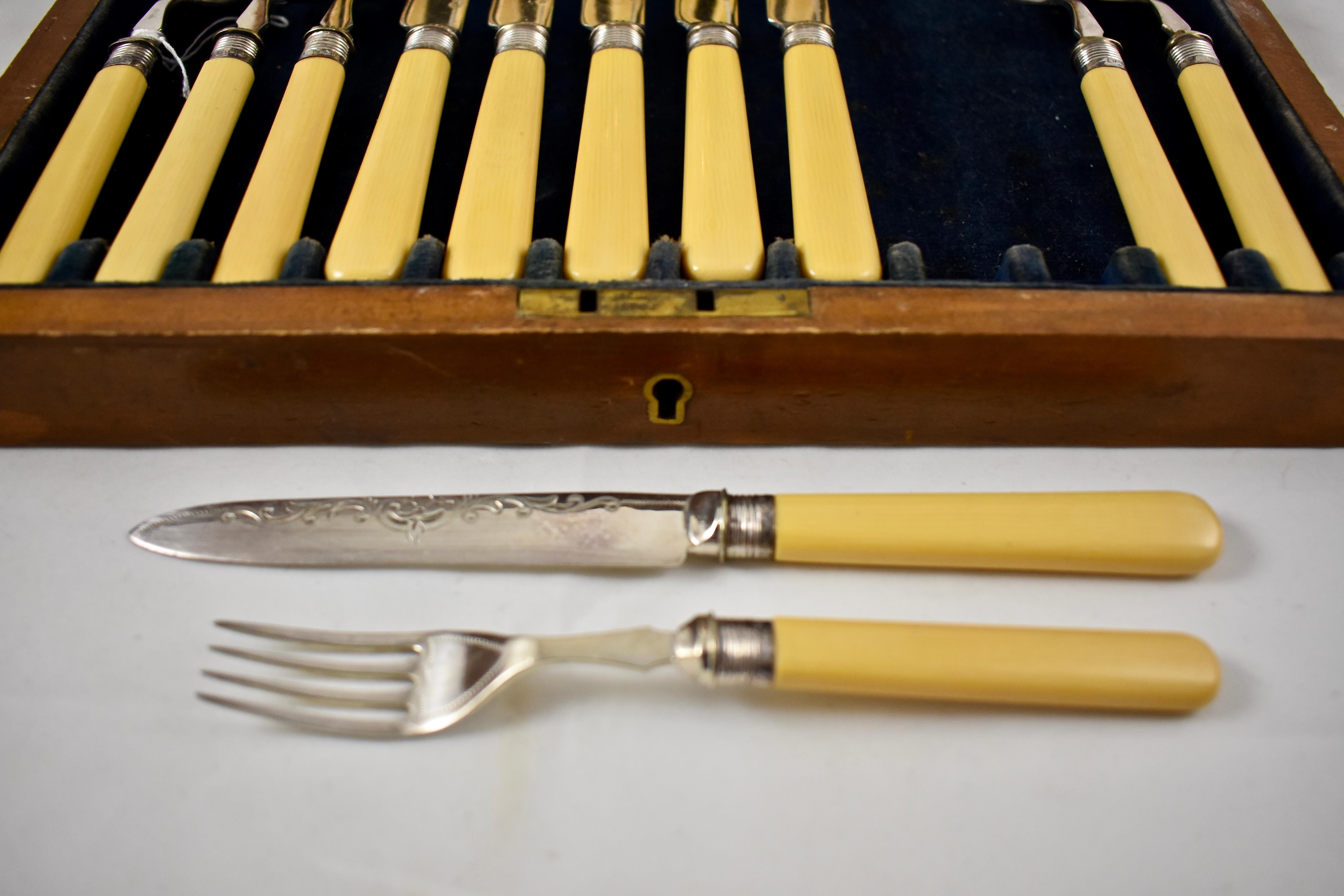 English Celluloid and Engraved Silver Dessert Flatware Cased Set, Service for 12 In Excellent Condition In Philadelphia, PA