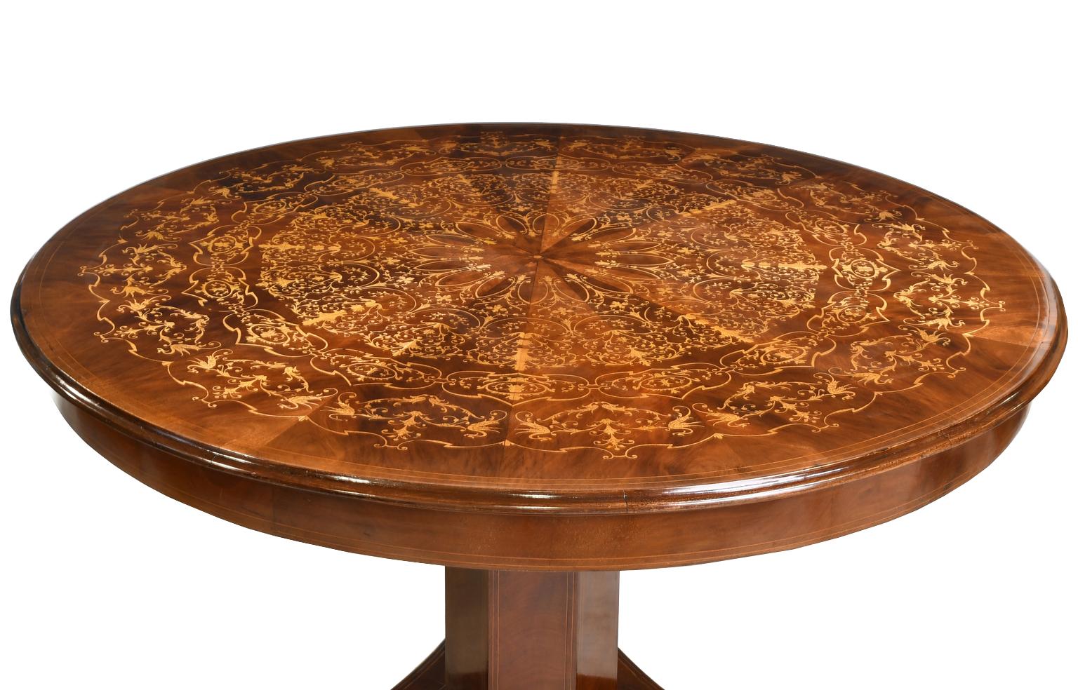 Polished Round Tilt-Top English Regency Pedestal Loo/Center Table in Mahogany w Marquetry