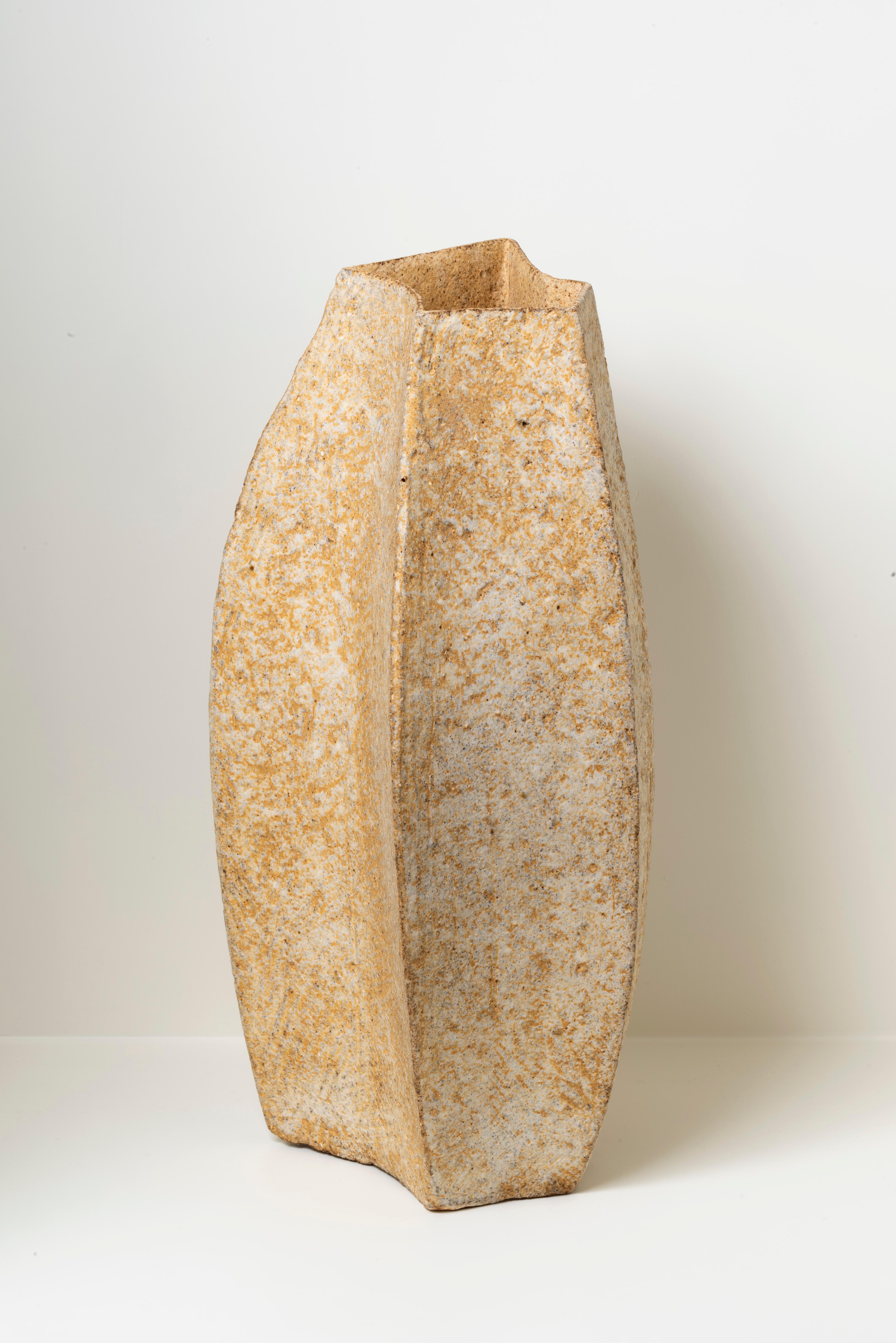 Brutalismo Vaso del ceramista inglese Paul Philp, 2014 in vendita