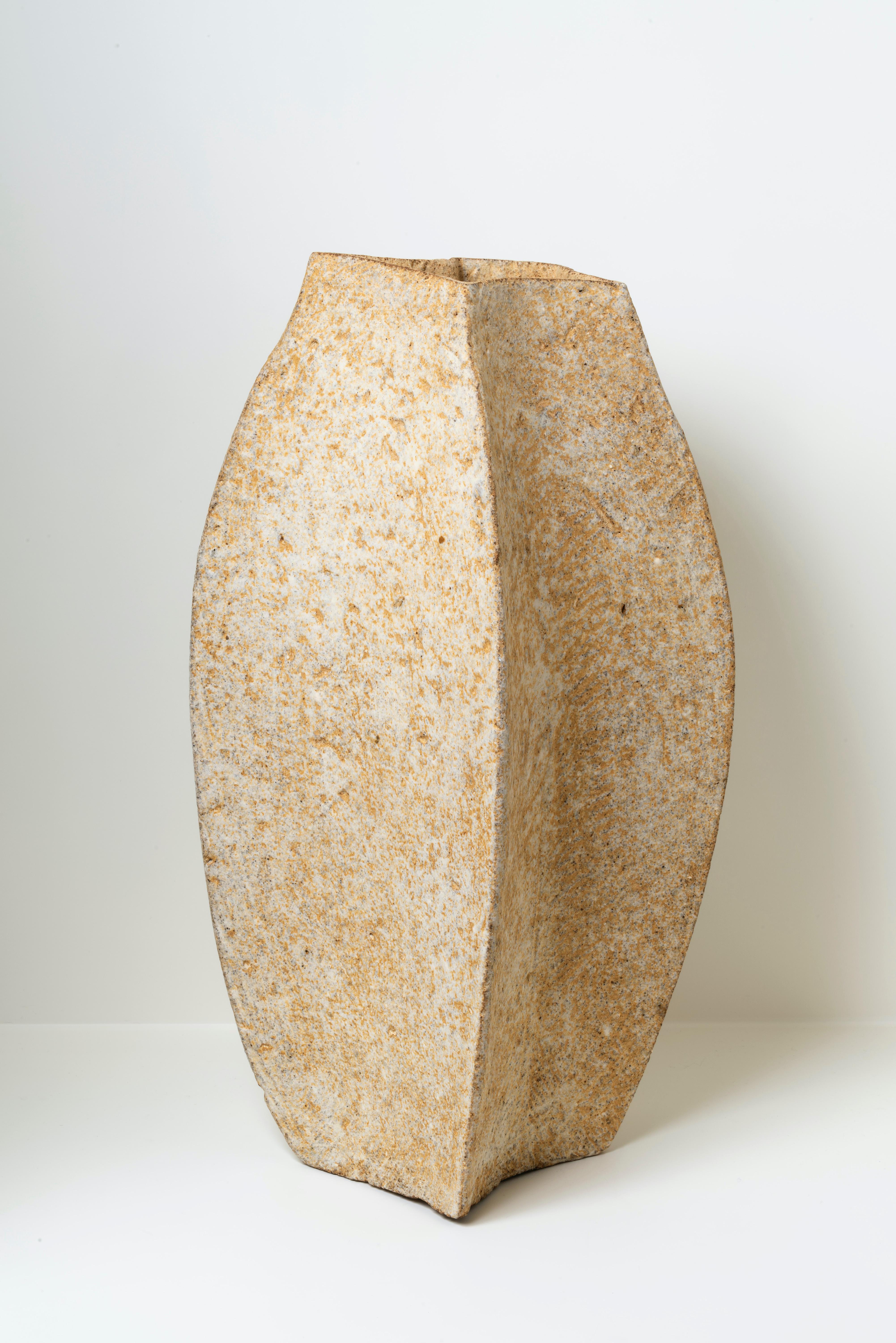 Britannico Vaso del ceramista inglese Paul Philp, 2014 in vendita