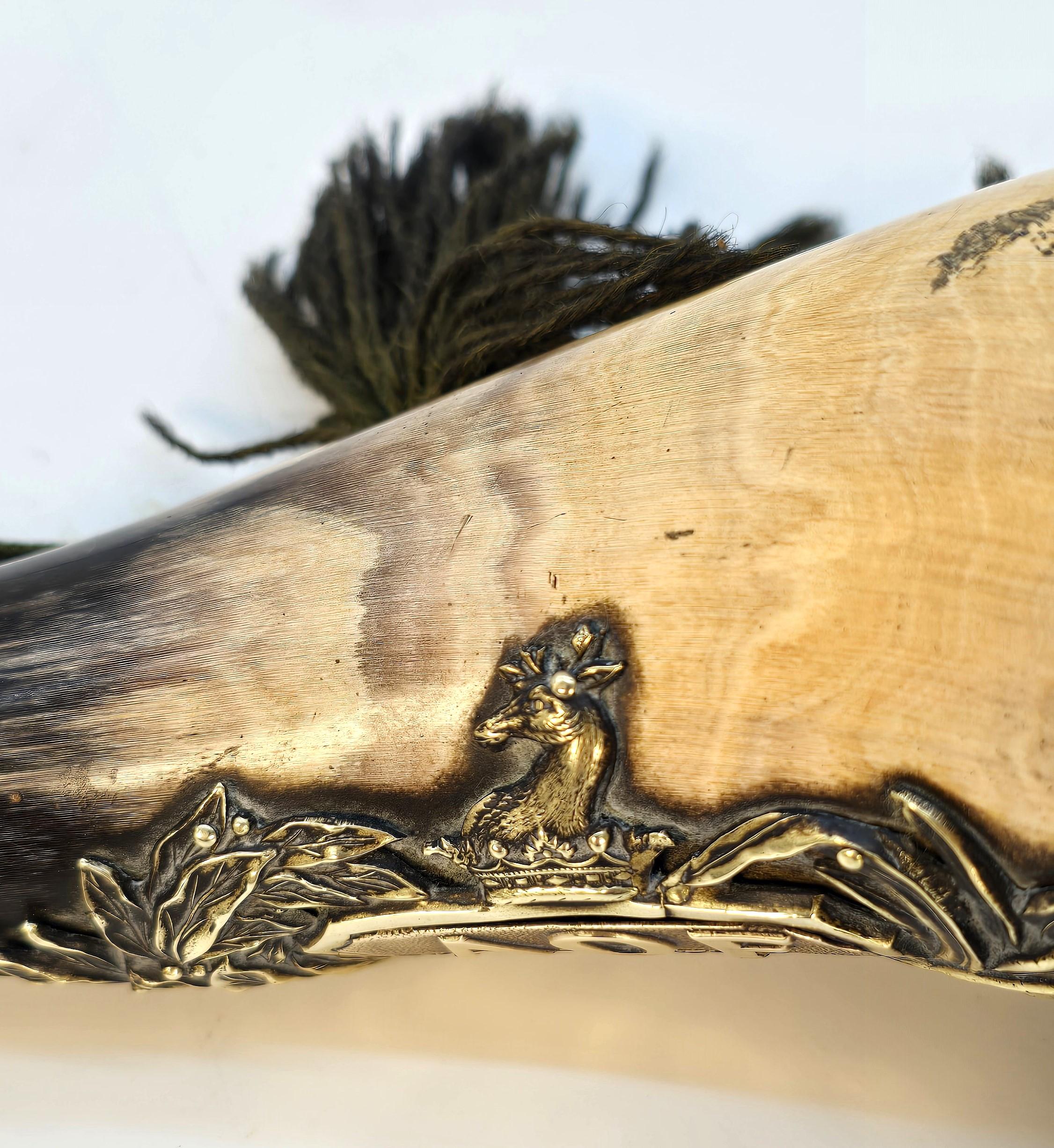 Cuerno ceremonial inglés de la Antigua Orden de Forestales, hacia 1870 siglo XIX en venta