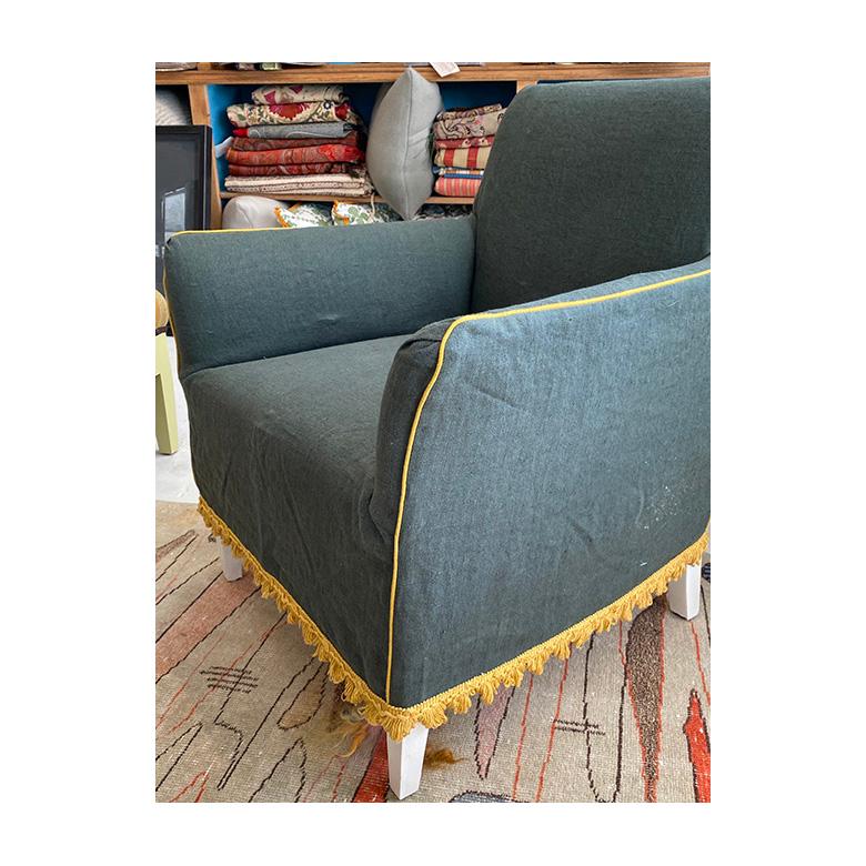 English Chair with Teal Slip-Cover In Good Condition For Sale In Sag Harbor, NY