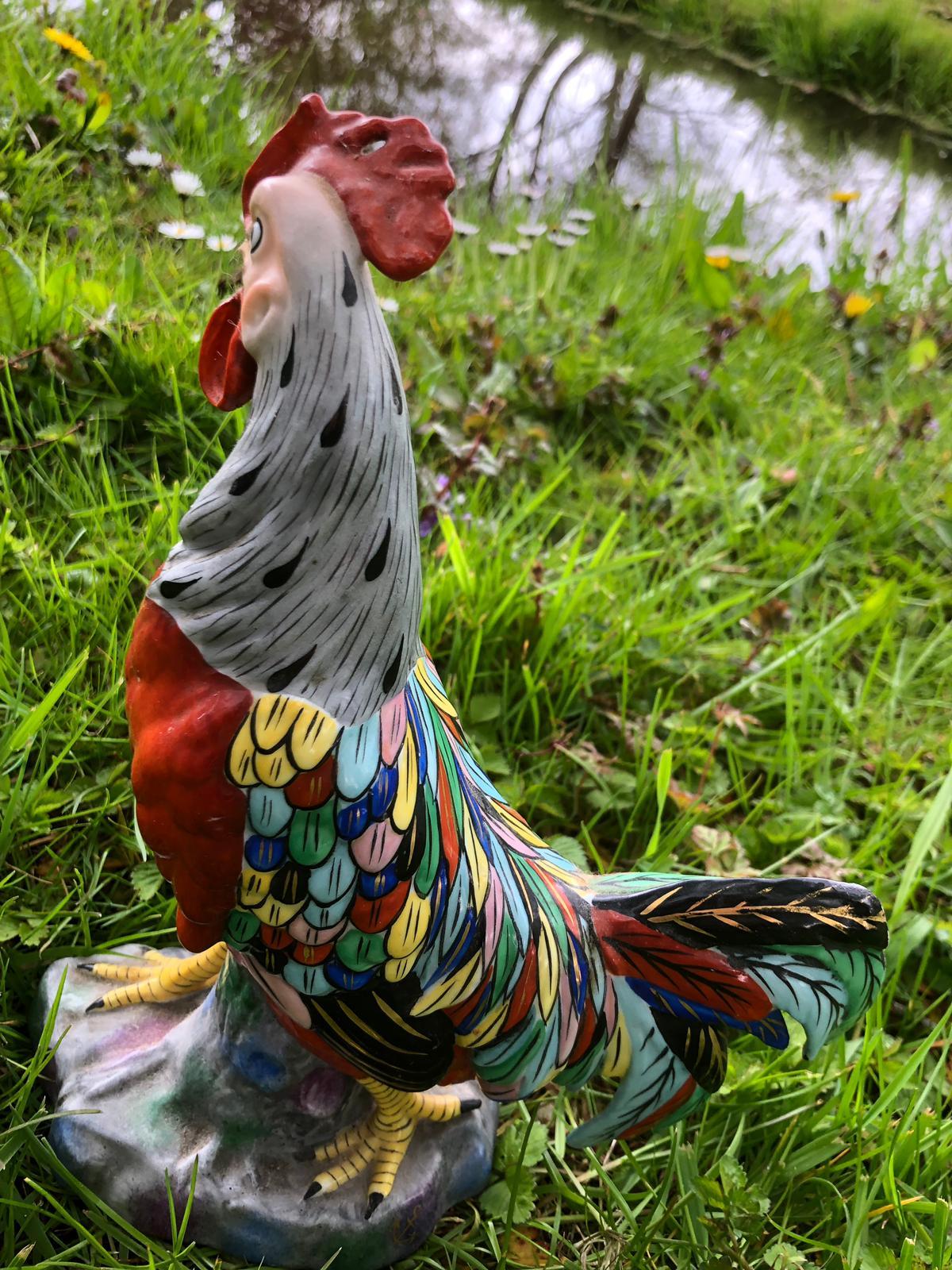 English Chelsea House Rooster in Porcelain For Sale 3