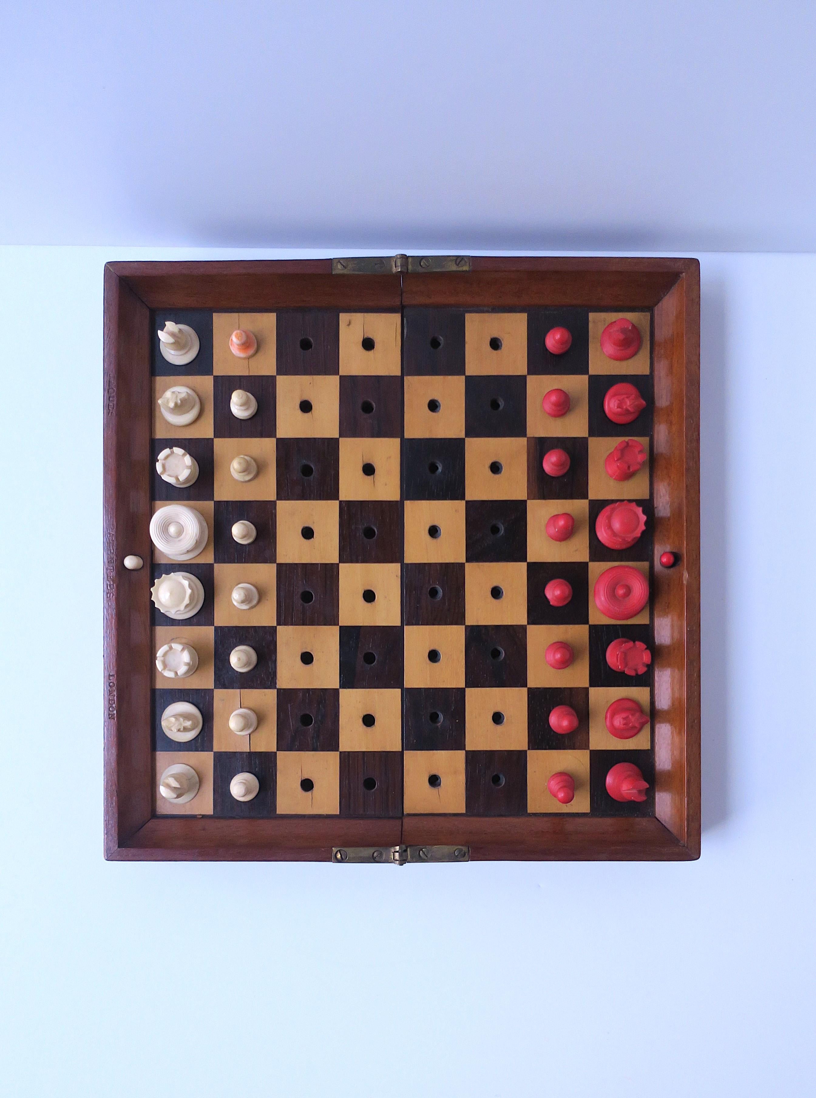English Chess Game Set Portable, Circa Late 19th Century In Good Condition For Sale In New York, NY