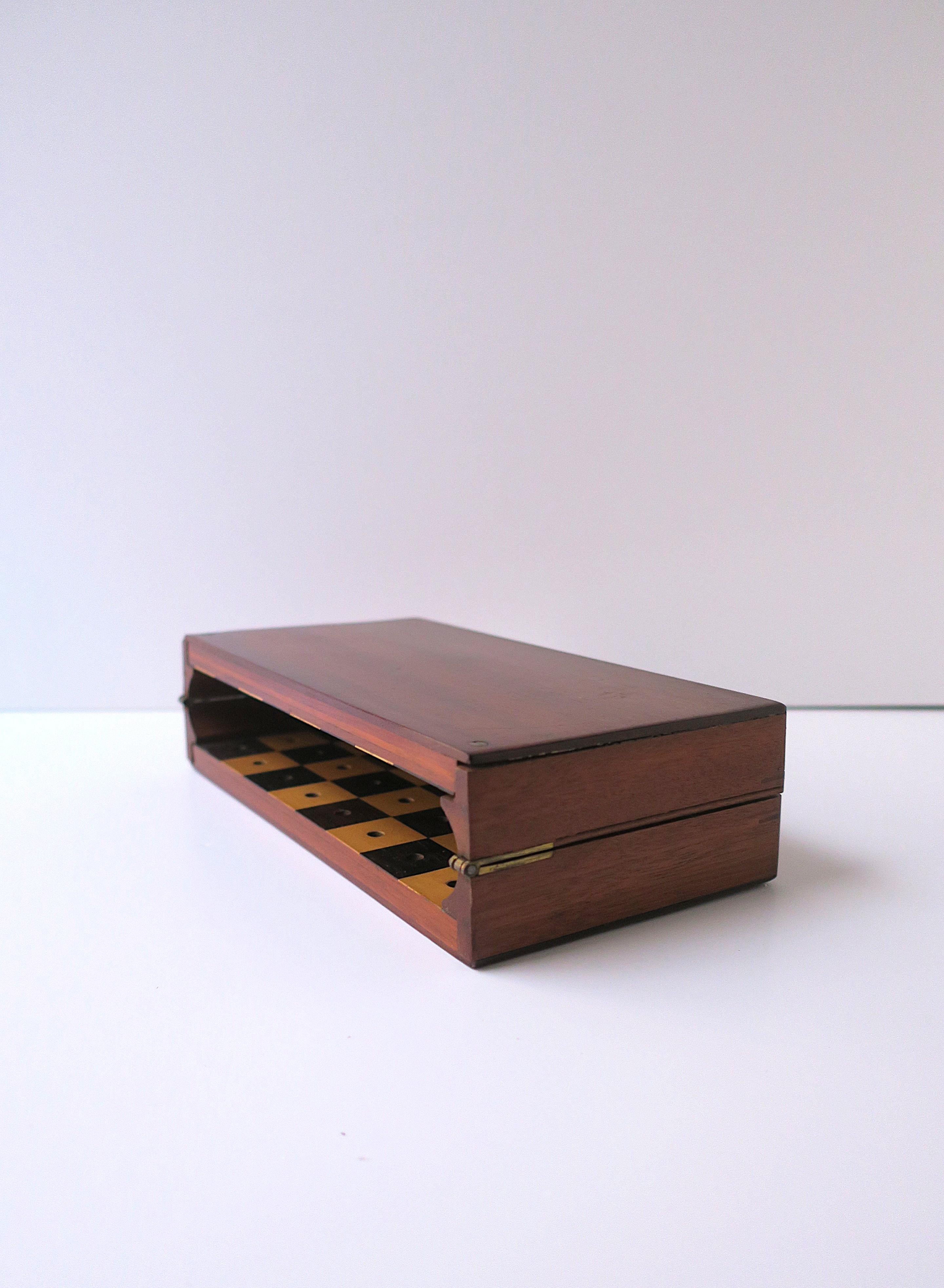 English Chess Game Set Portable, Circa Late 19th Century For Sale 2