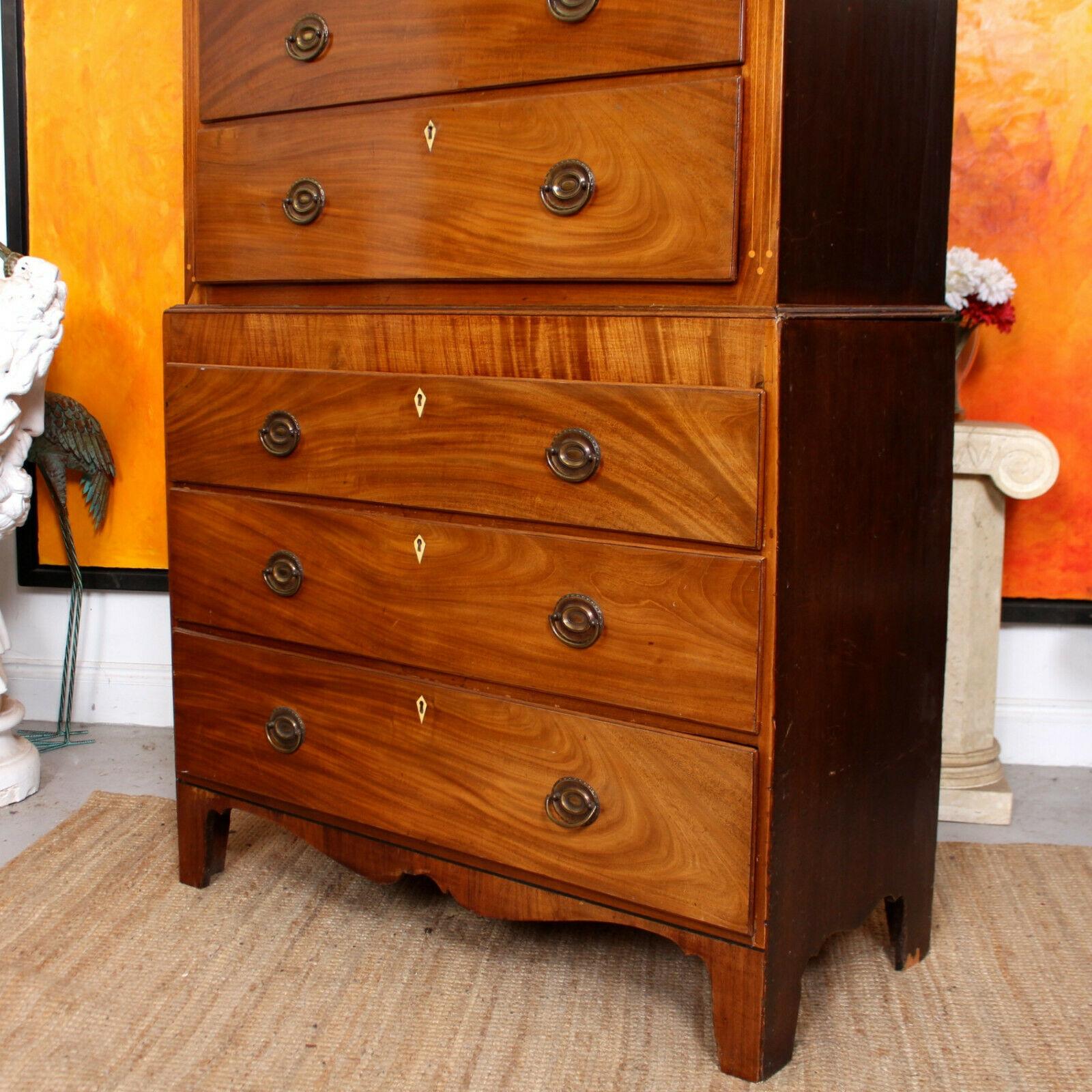 English Chest on Chest of Drawers 19th Century Inlaid Mahogany For Sale 3