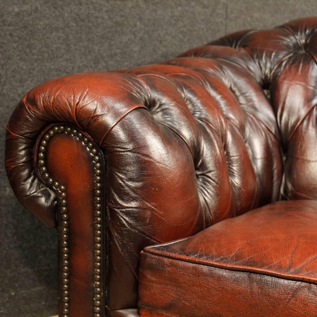 English Chesterfield Sofa in Leather from 20th Century 4